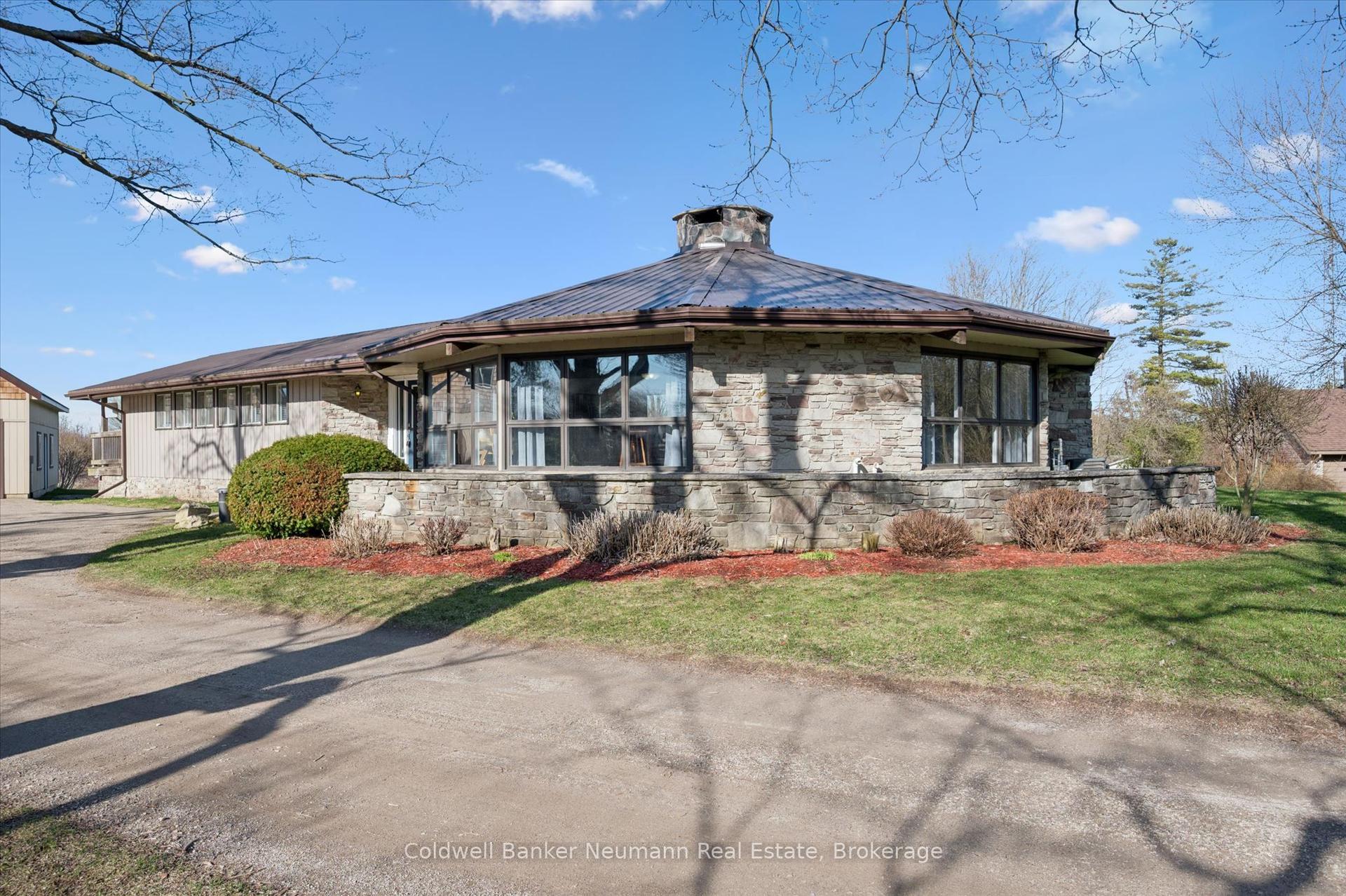 26 Old Brock Road — photo 1