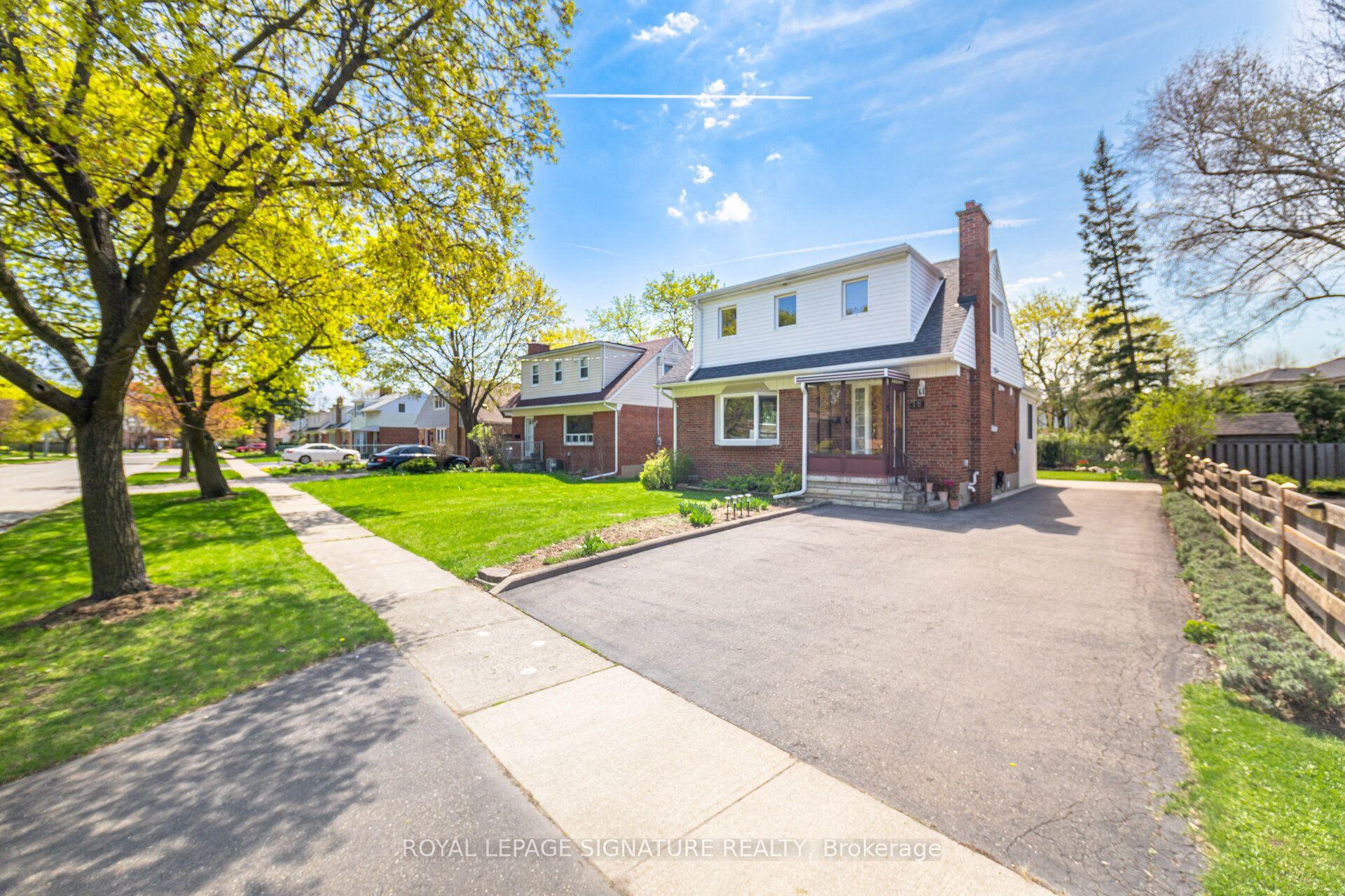 18 Erlesmere Avenue, Brampton — Detached for sale, photo 1