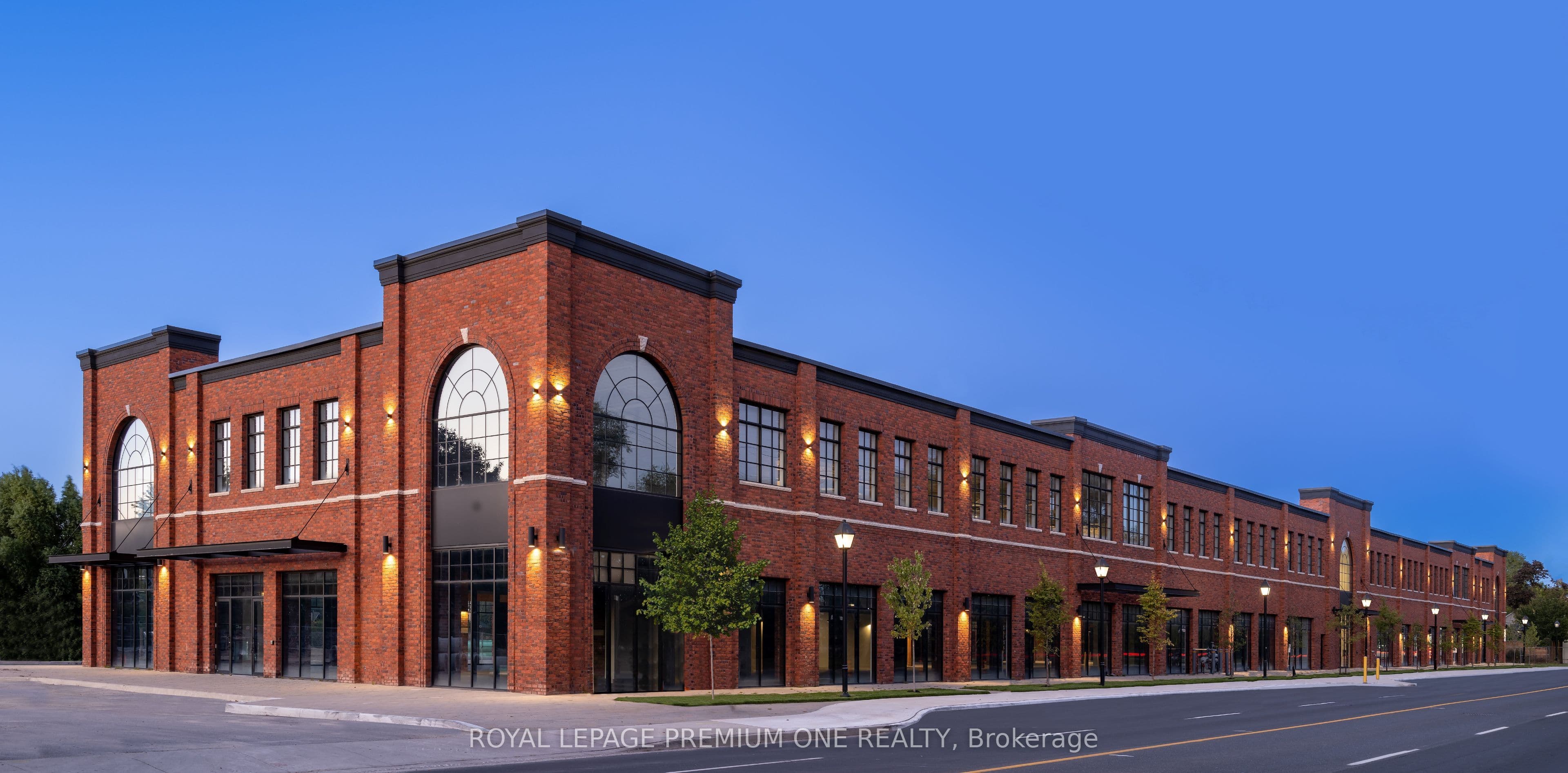 2650 St Clair Avenue W — photo 1