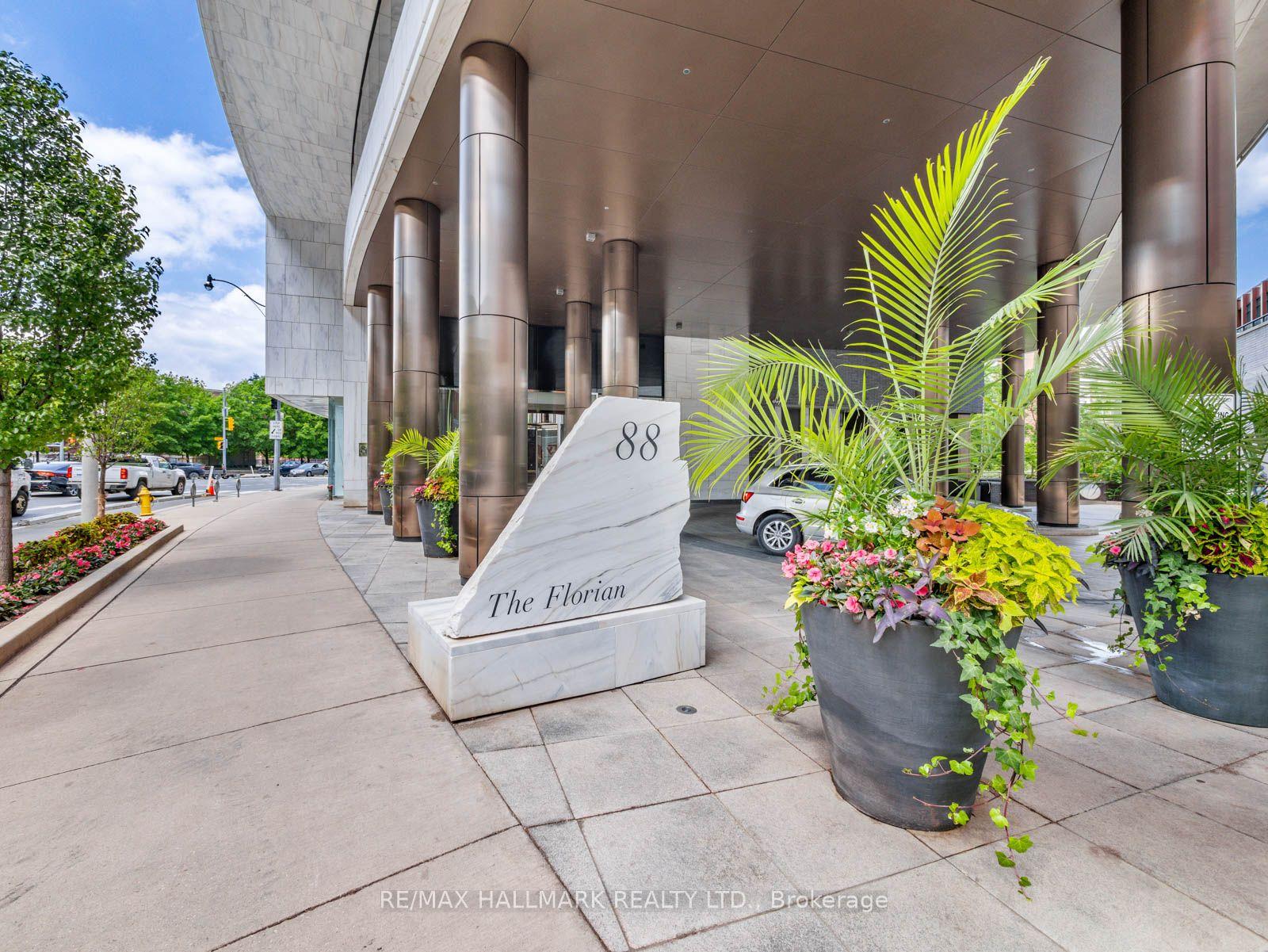 88 Davenport Road 308 #308 — photo 1