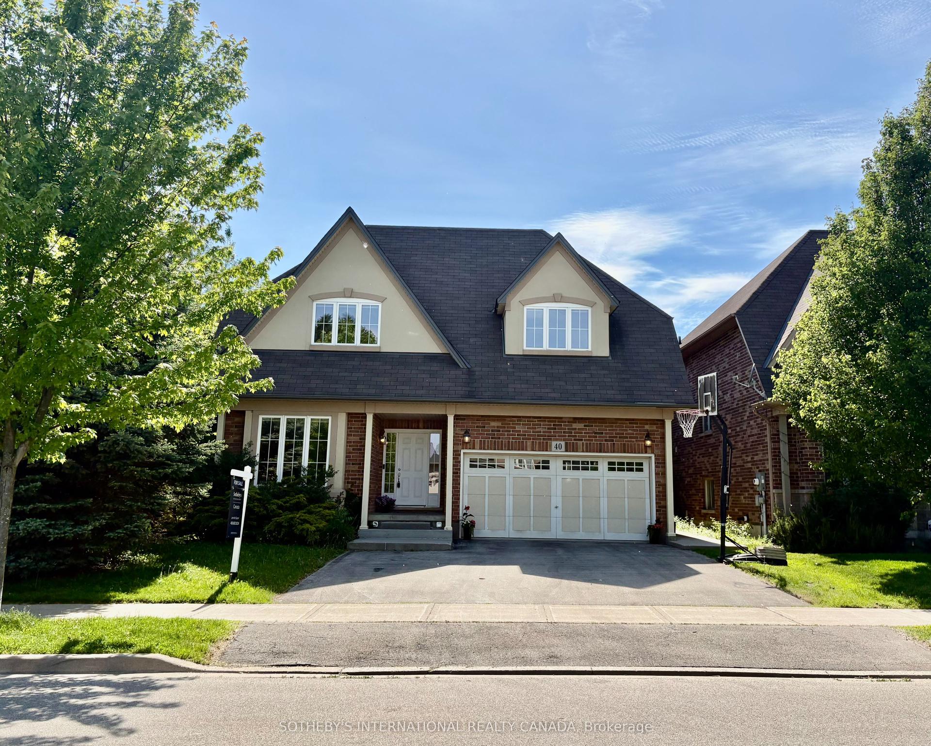 40 Maplevale Drive — photo 1
