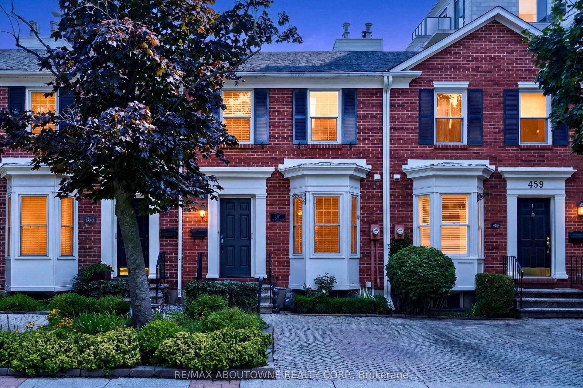461 Blathwayte Lane, Burlington — Townhouse for sale, photo 1