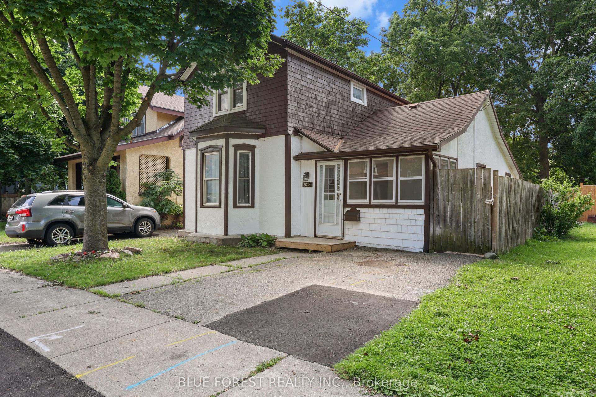 508 Hatch Street, Woodstock — Detached for sale, photo 1