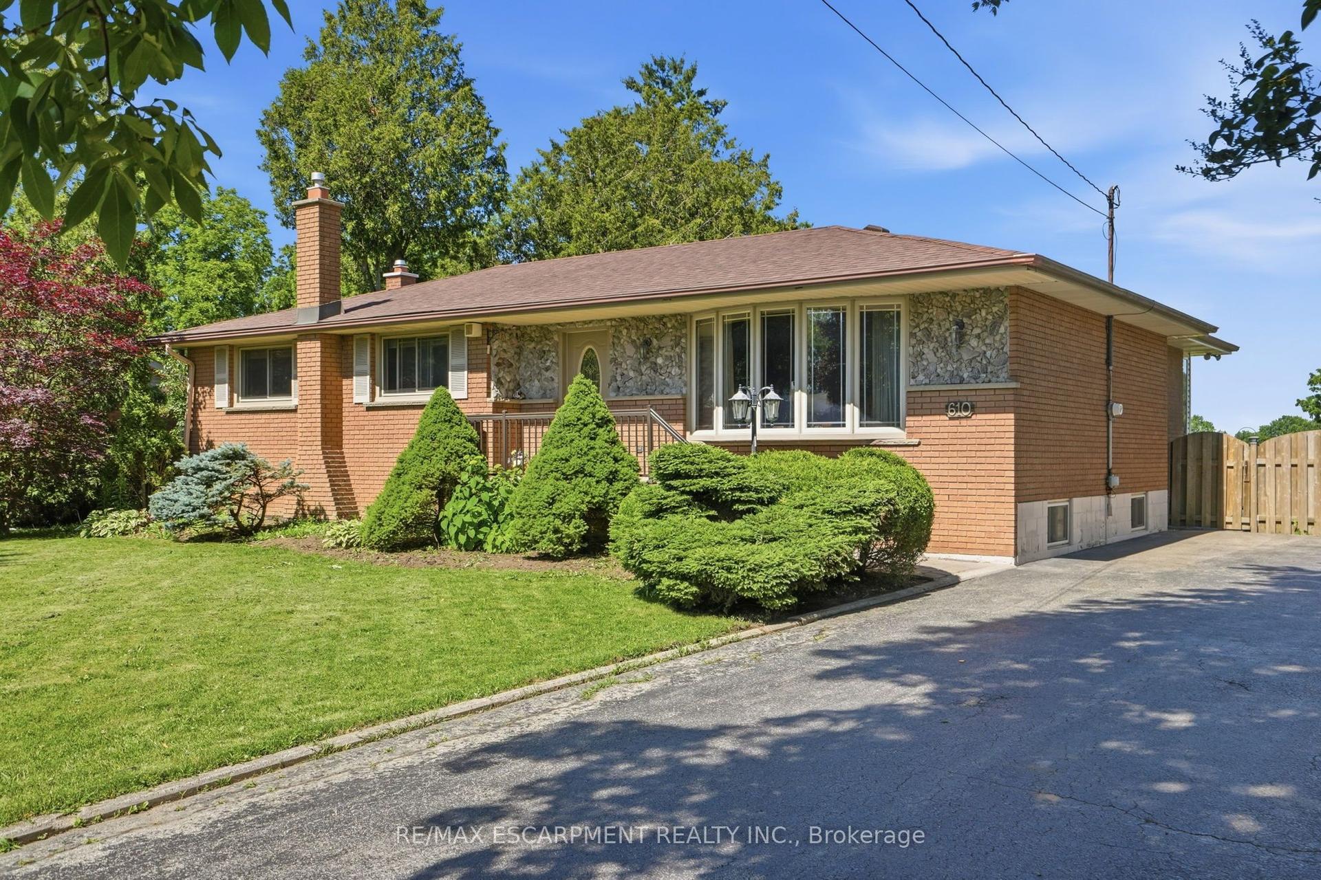 610 Miles Road, Hamilton — Detached for sale, photo 1