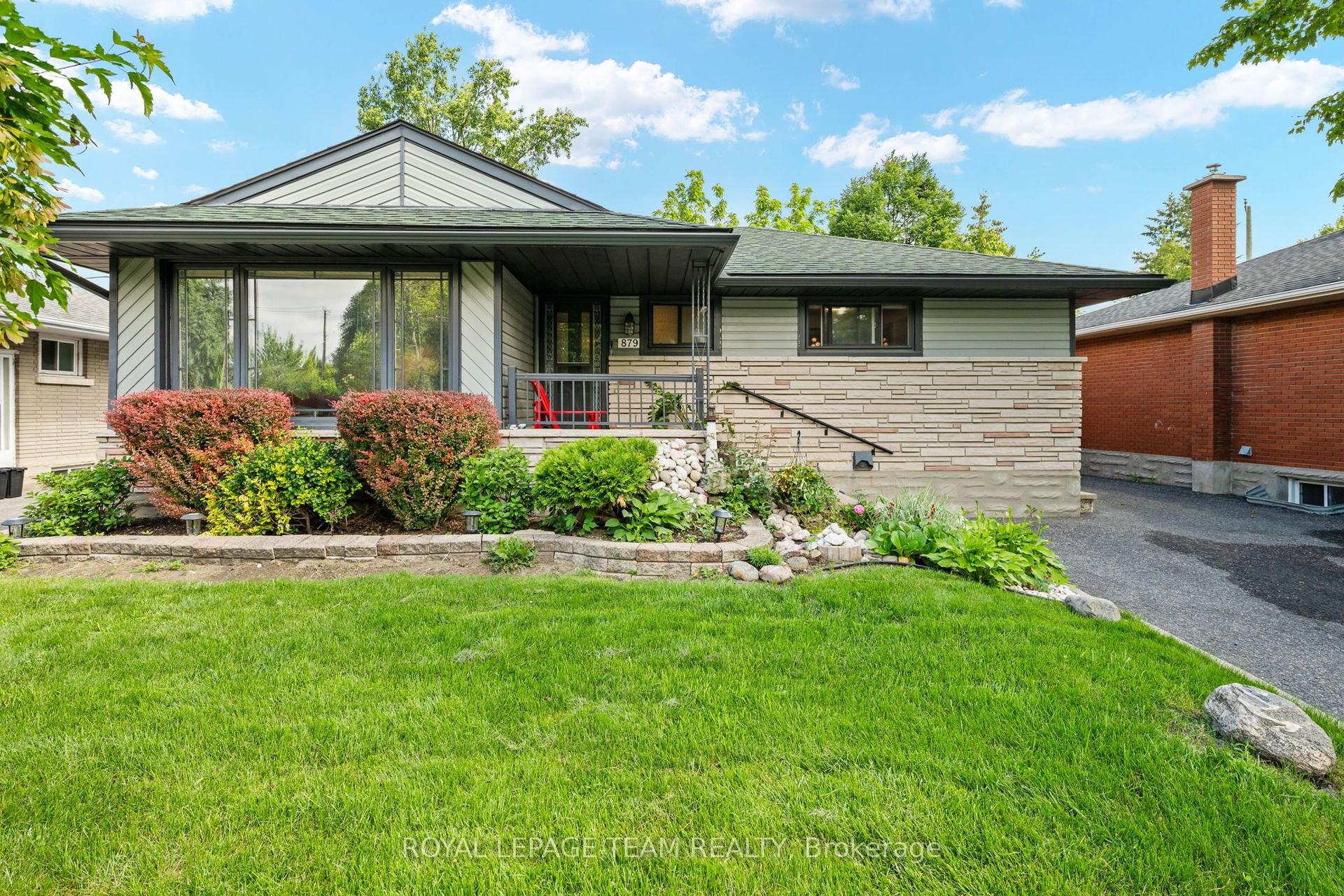 879 PLEASANT PARK Road — photo 1