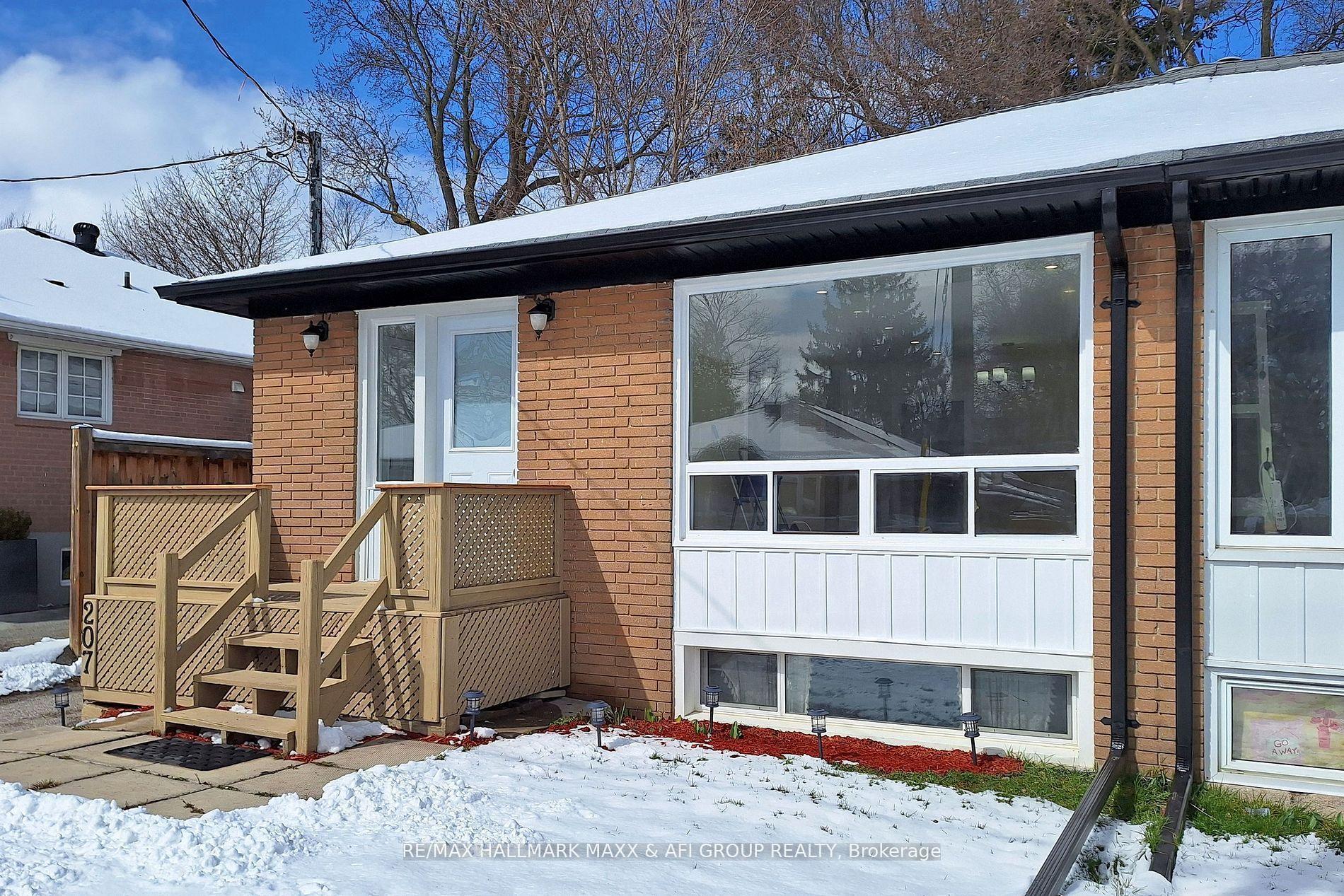 207 Septonne Avenue Main #Main, Newmarket — Semi-Detached for lease, photo 1