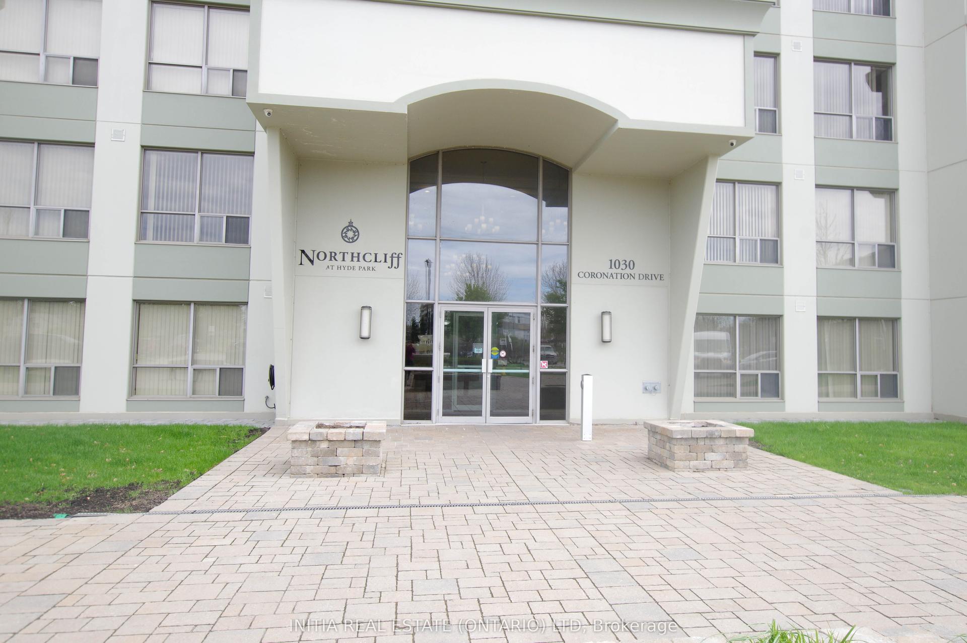 1030 Coronation Drive 807 #807 — photo 1