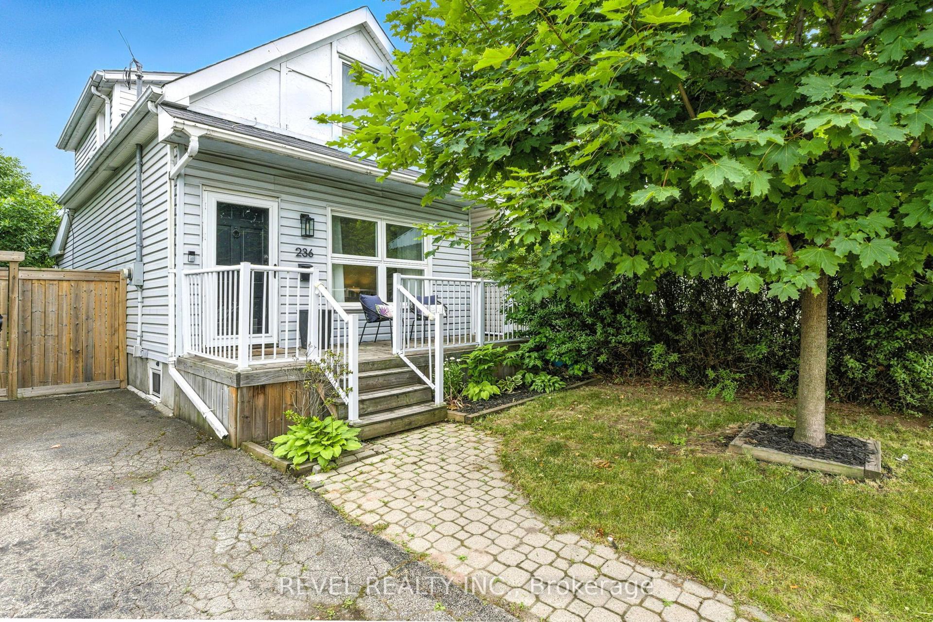 236 Cope Street, Hamilton — Detached for sale, photo 1