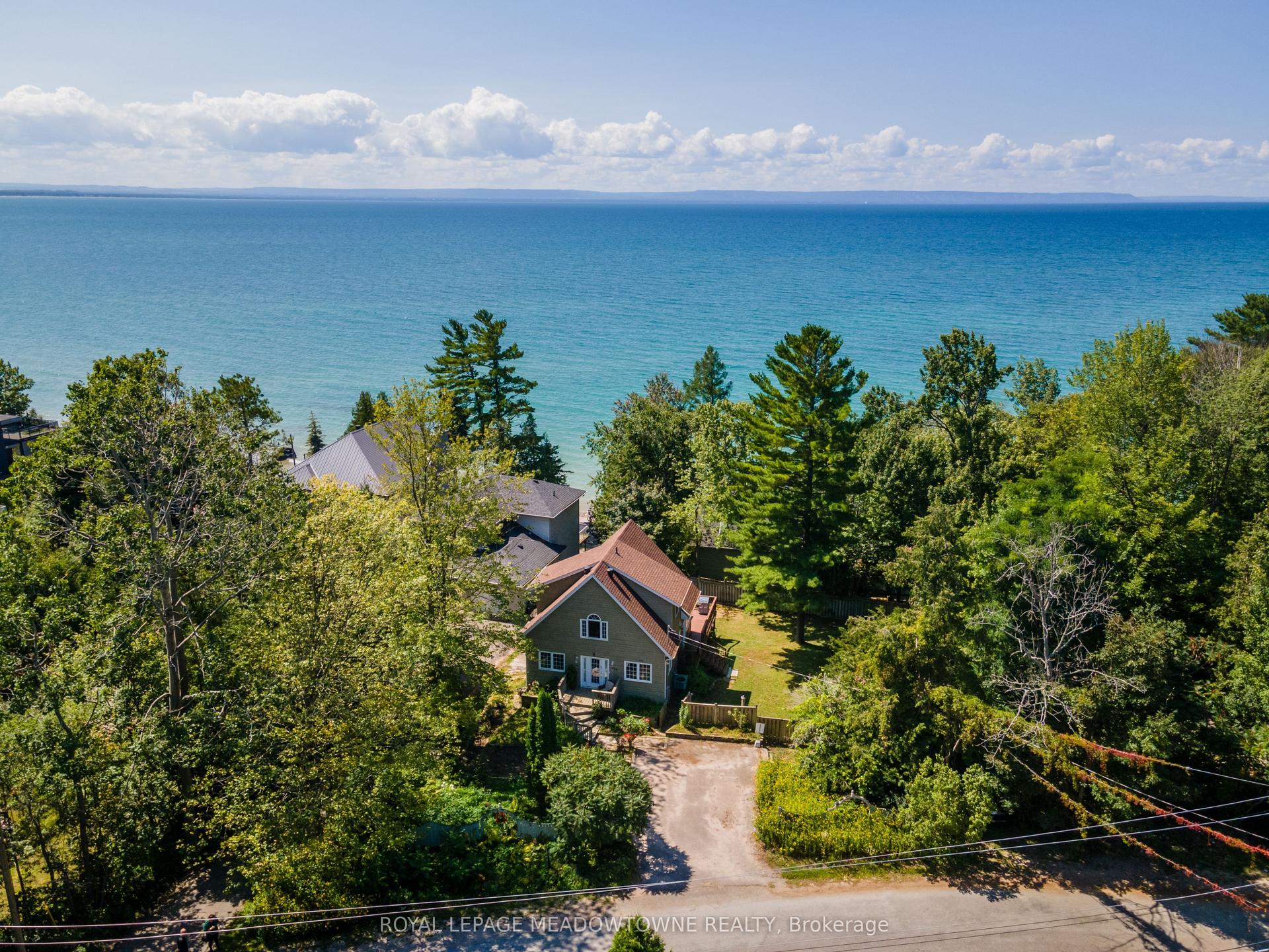 1936 Tiny Beaches Road S — photo 1