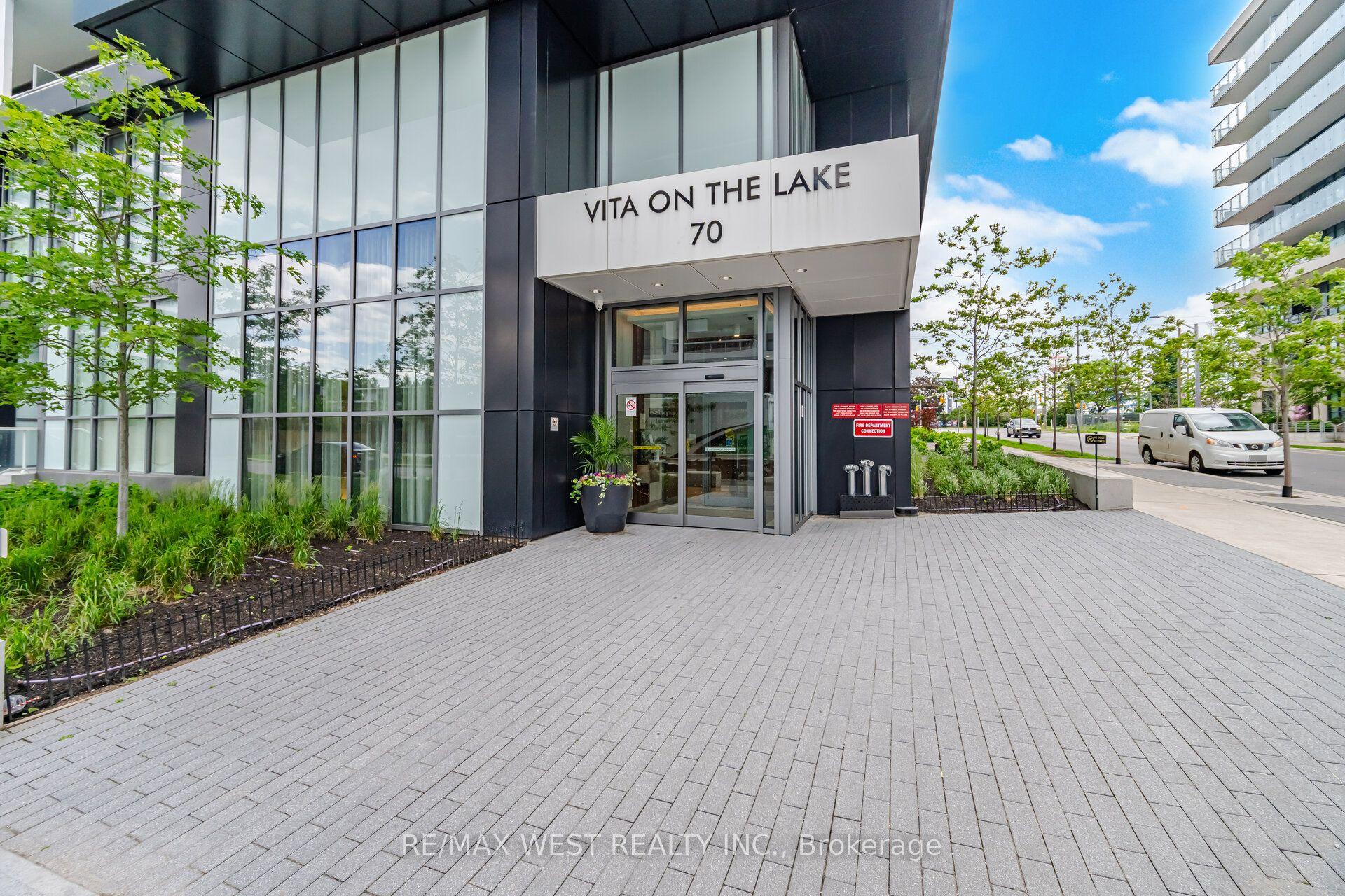 70 Annie Craig Drive S 2006 #2006, Toronto — Condo for sale, photo 1