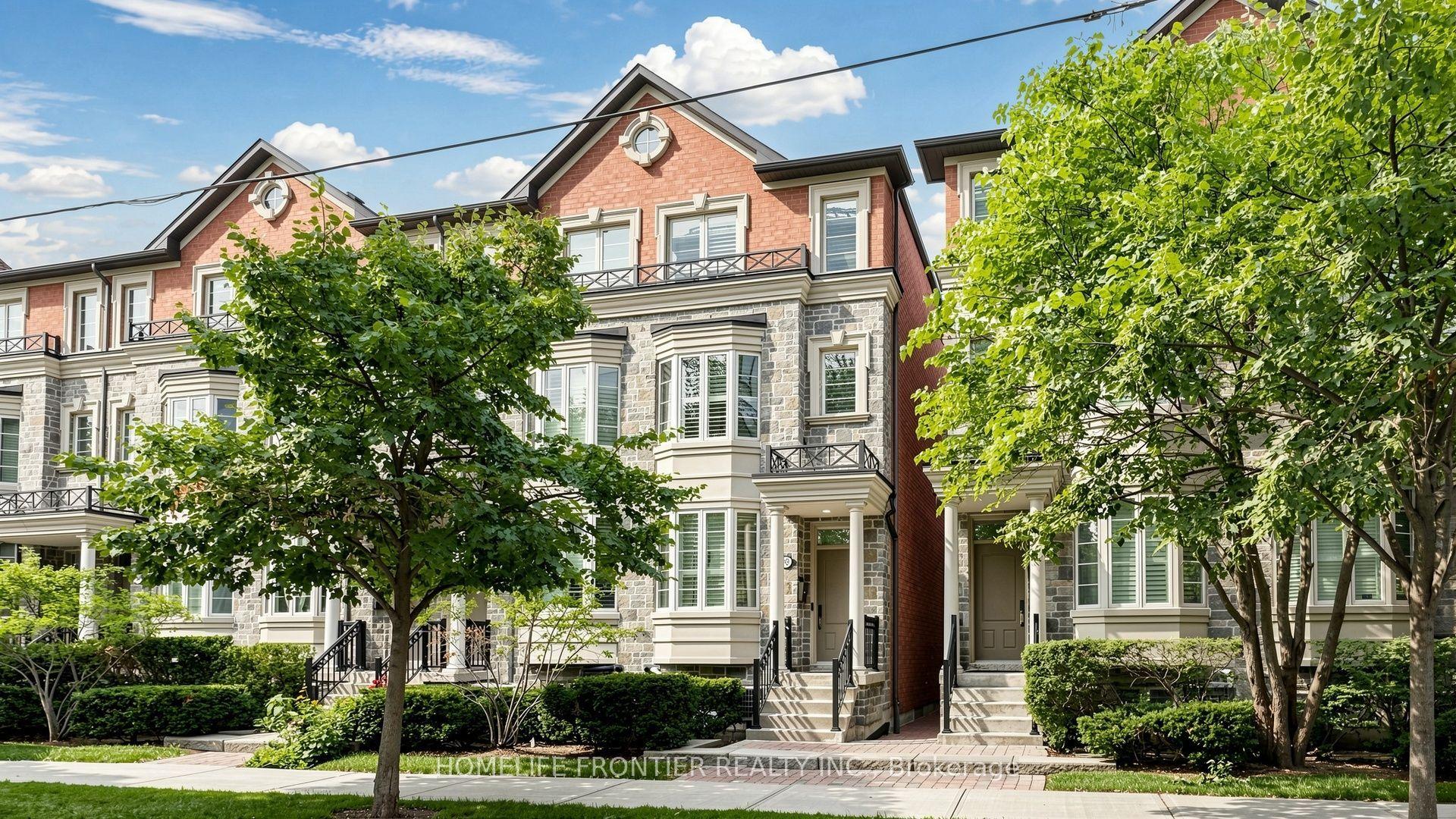 30 Clairtrell Road, Toronto — Condo Town for sale, photo 1