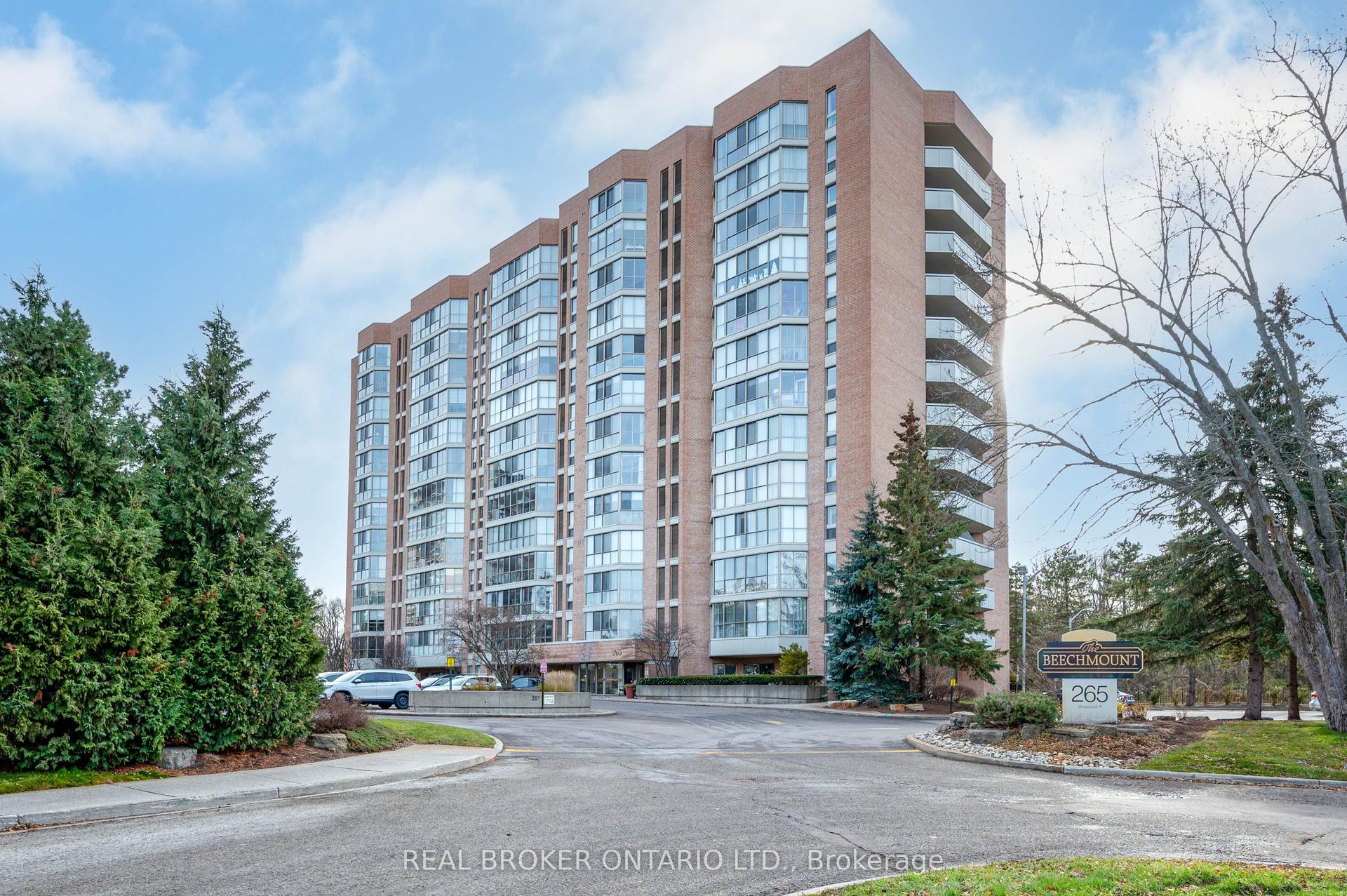 265 Westcourt Place 101 #101 — photo 1
