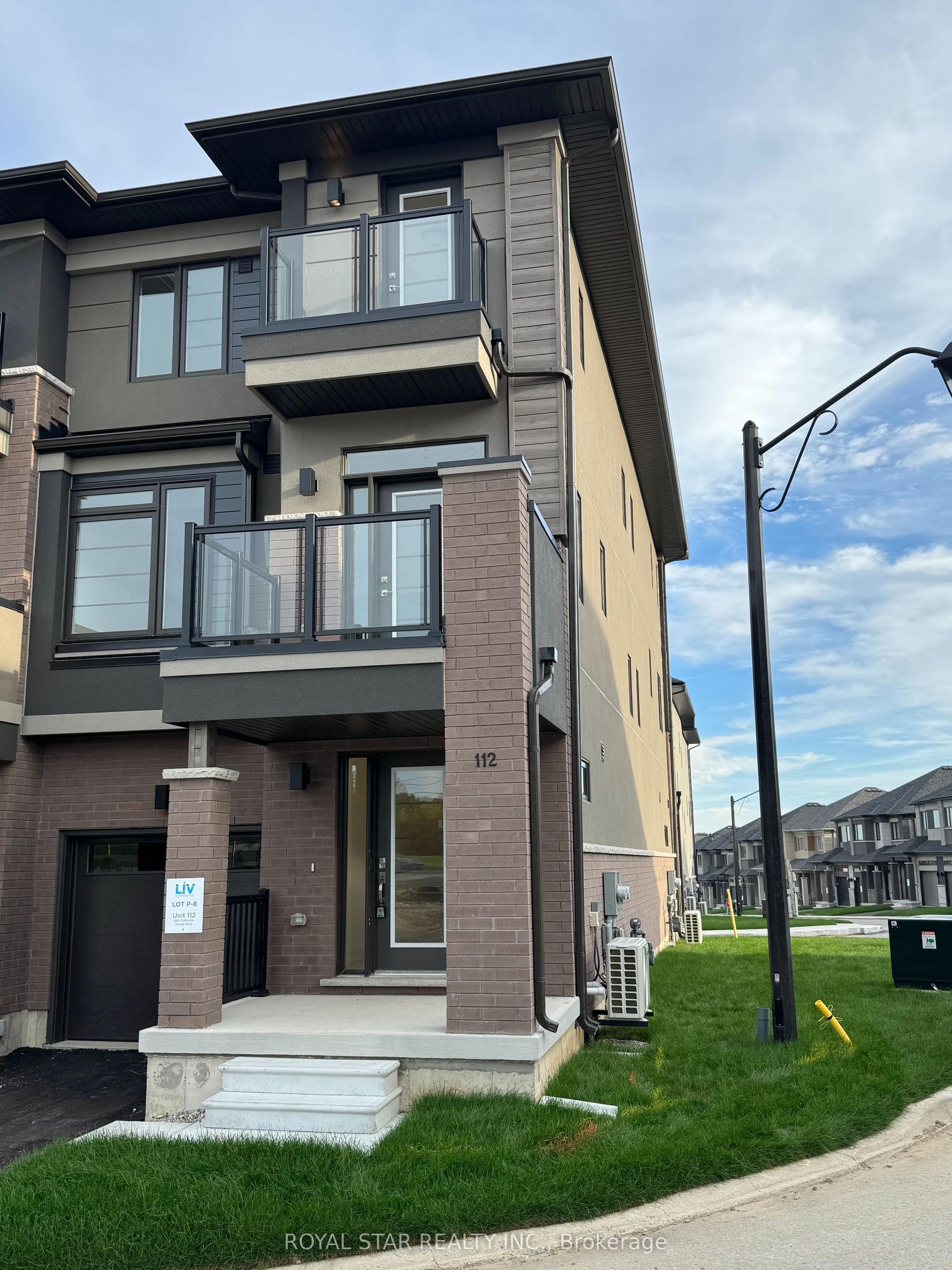 660 Colborne Street, Brantford — Condo Town for lease, photo 1