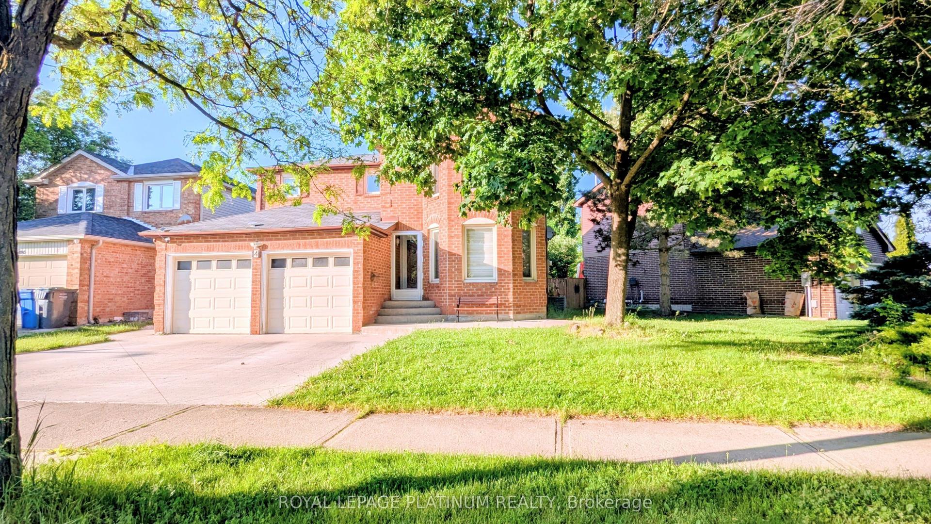 4 Gervais Drive — photo 1
