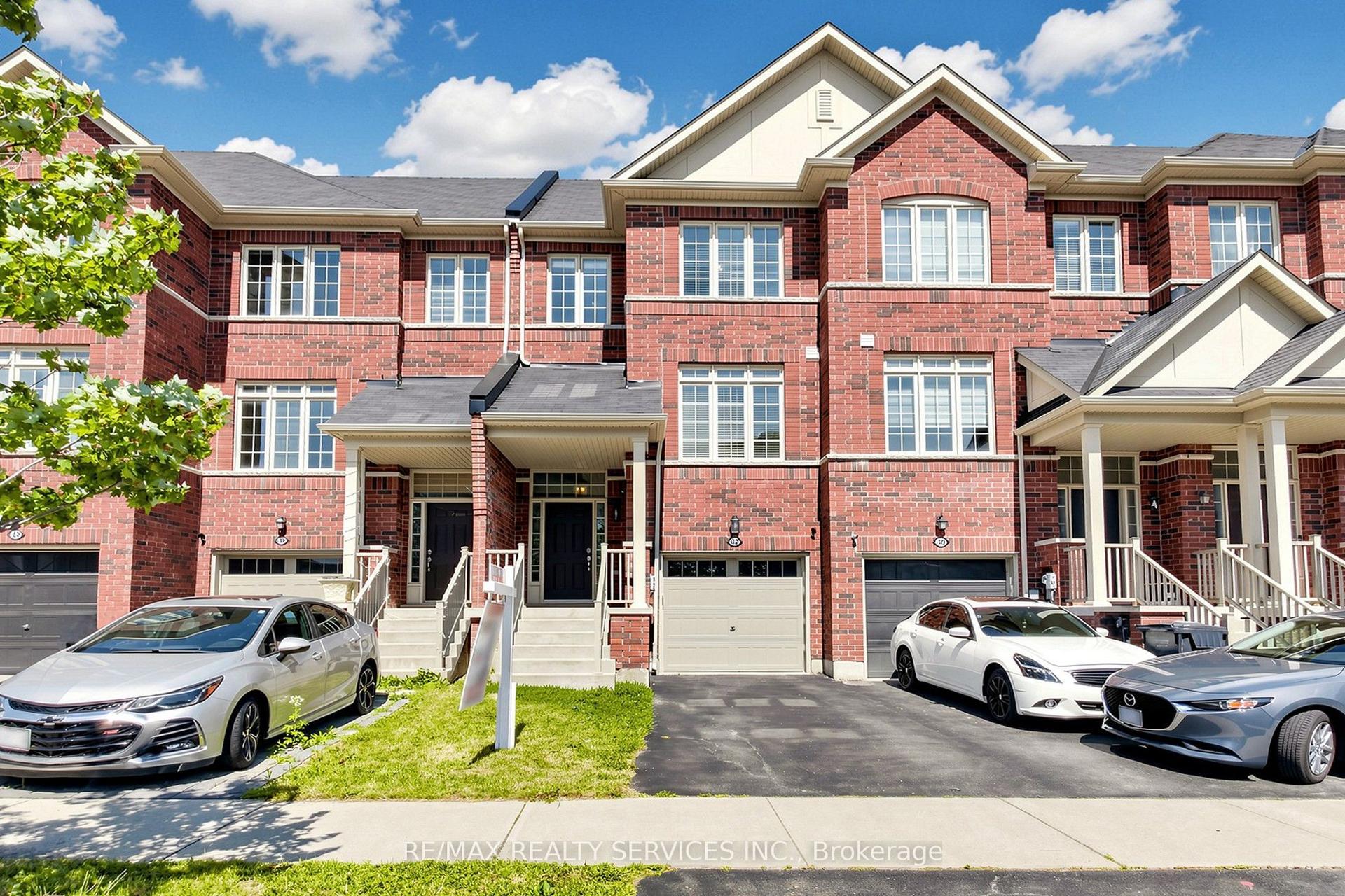 32 Agava Street, Brampton — Townhouse for sale, photo 1