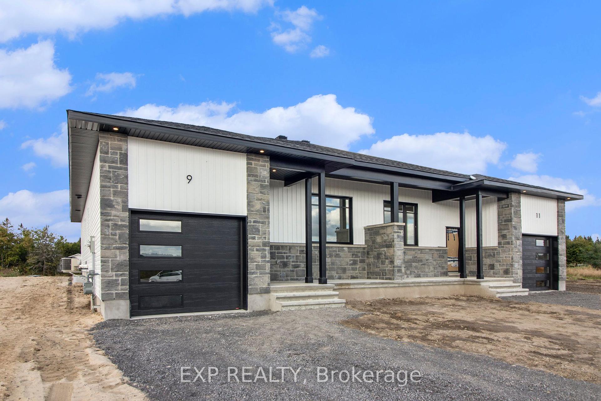 773 Lacroix Road — photo 1