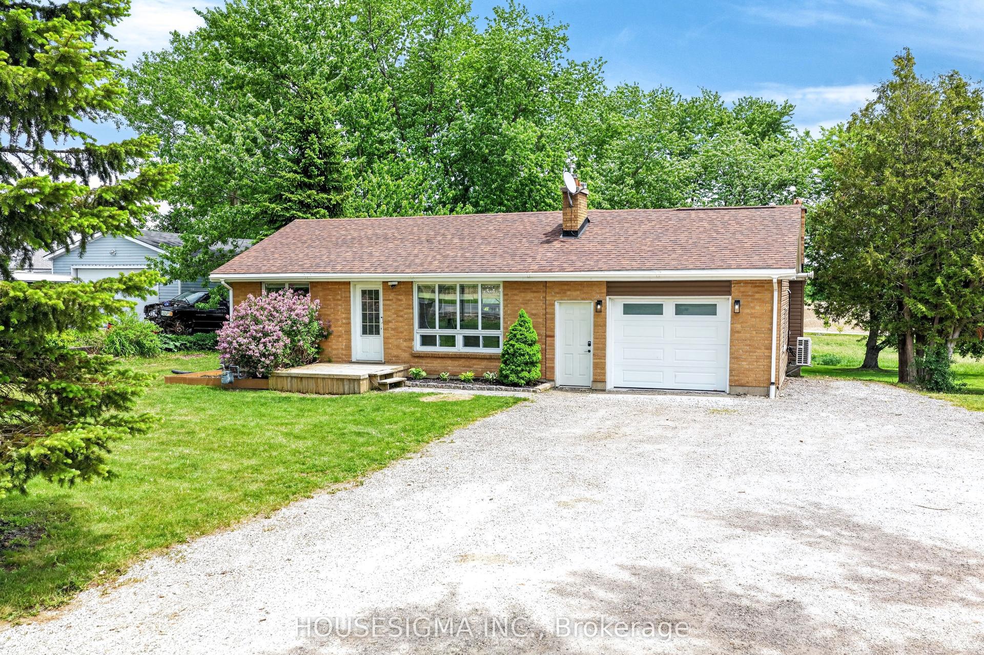 3402 Dorchester Road — photo 1