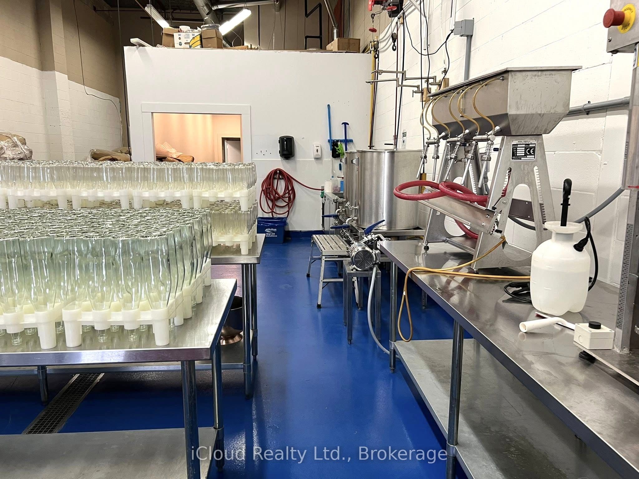 2538 Speers Road — photo 1