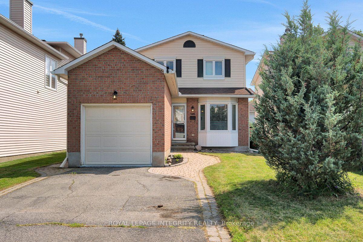 390 Oaklawn Crescent, Orleans - Cumberland and Area — Detached for sale, photo 1