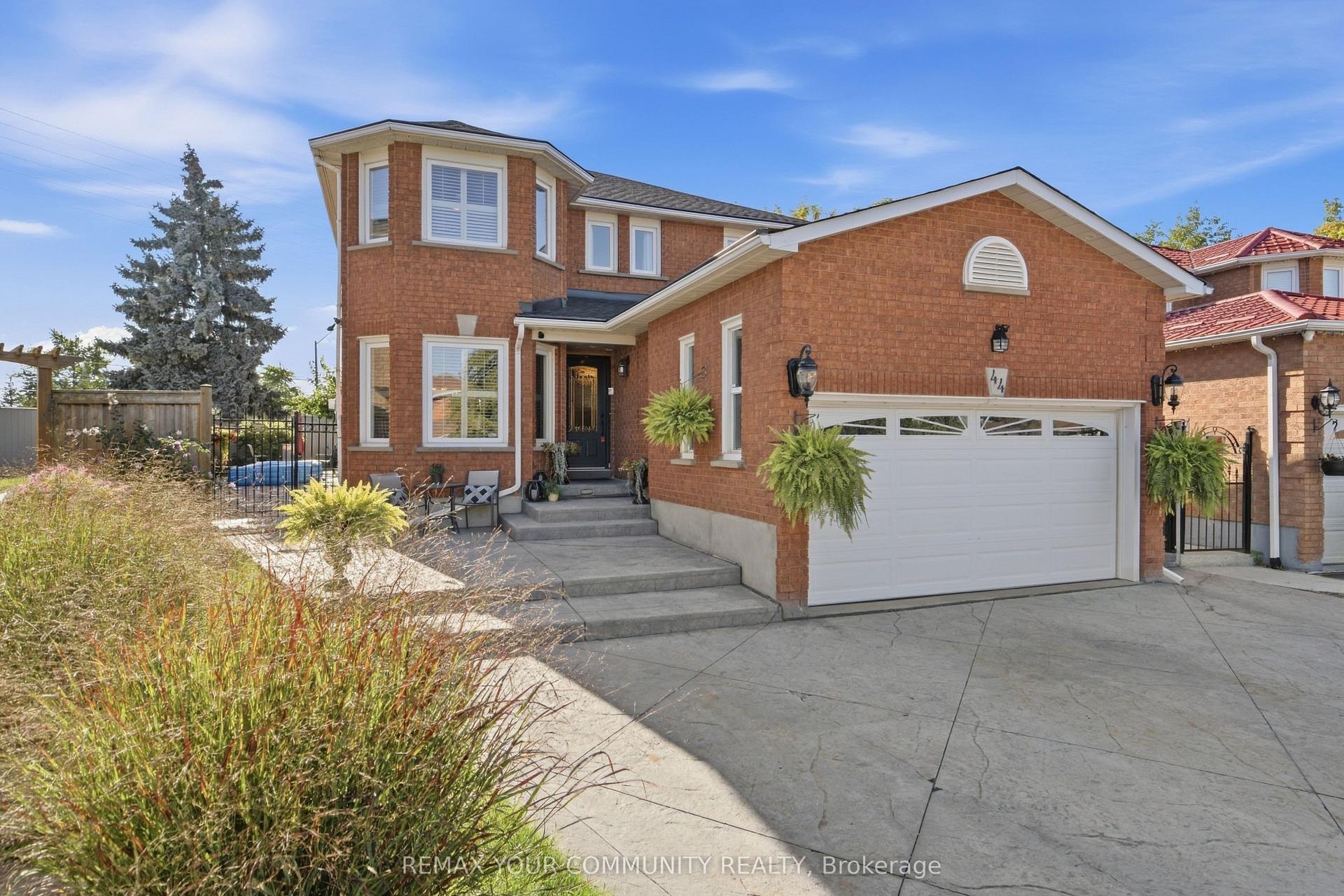 44 Candy Crescent W, Brampton — Detached for sale, photo 1