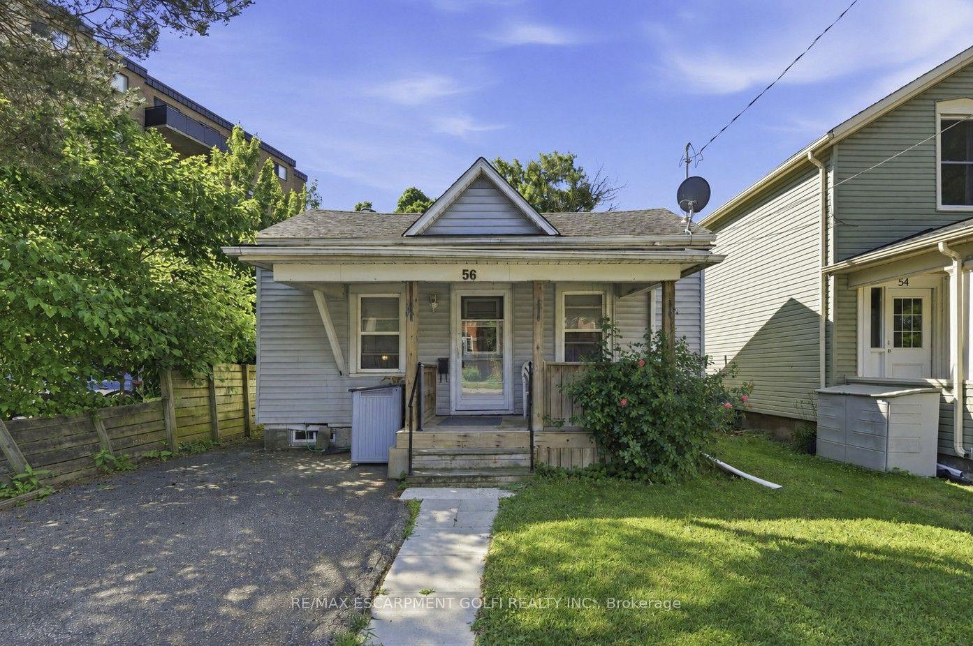 56 Welland Avenue, St. Catharines — Detached for sale, photo 1