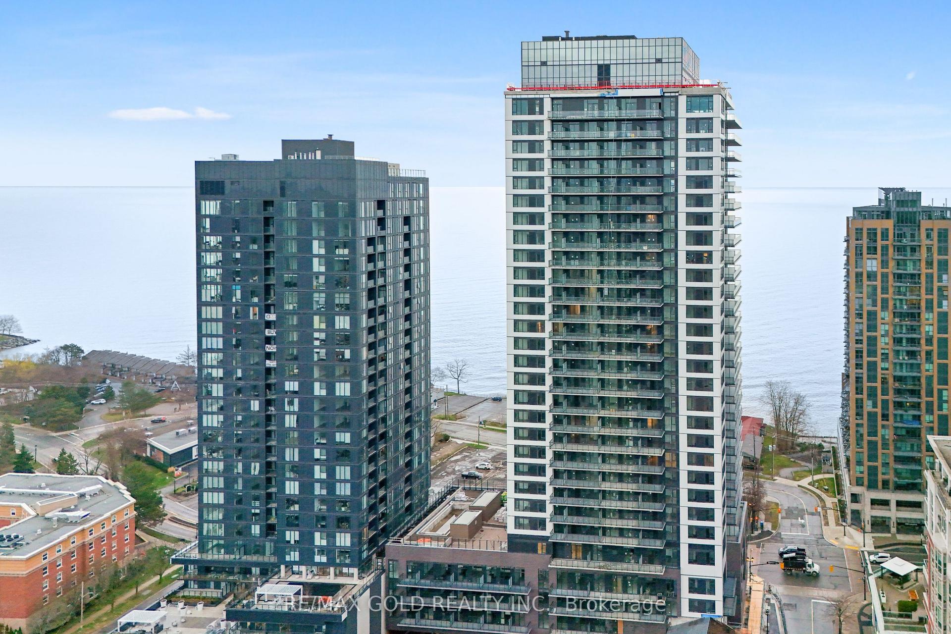 2075 Lakeshore Road 214 #214 — photo 1