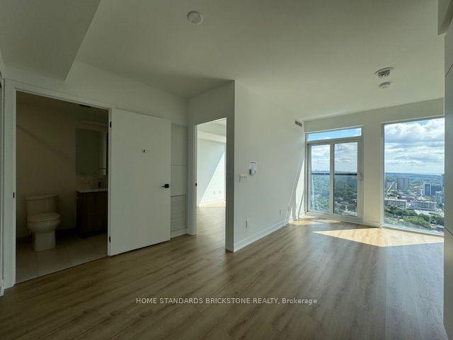 319 Jarvis Street 4011 #4011 — photo 1