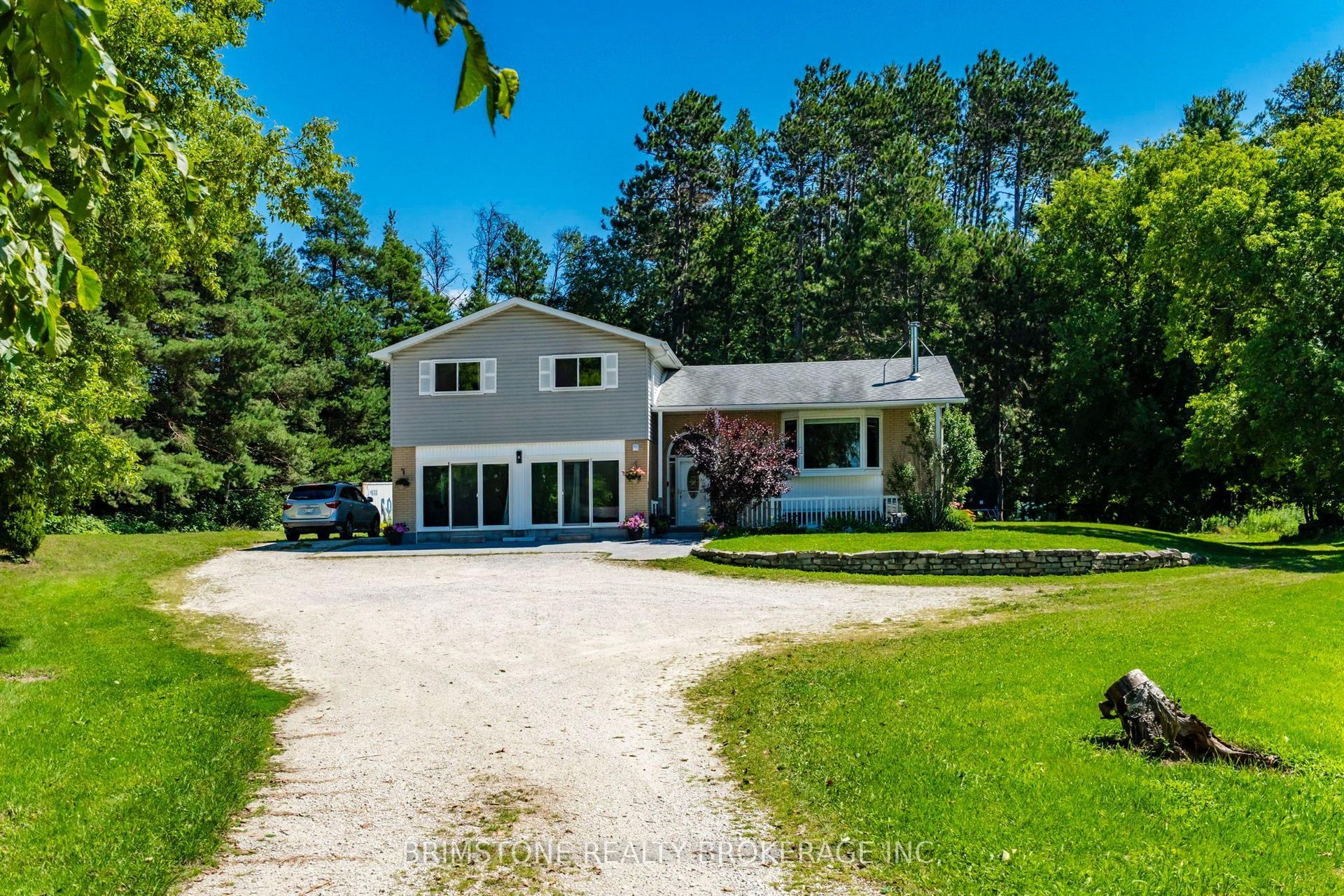 8231 56 County Road, Essa — Detached for sale, photo 1