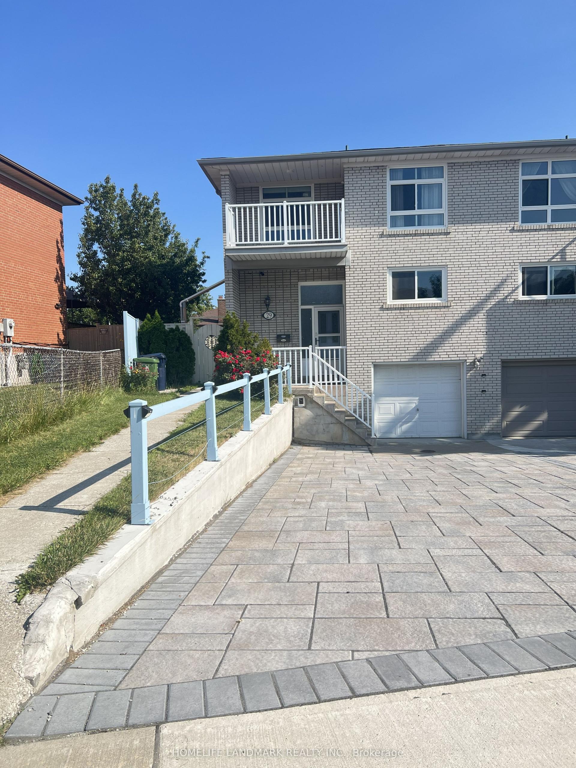 29 Tillplain Road, Toronto — Semi-Detached for sale, photo 1