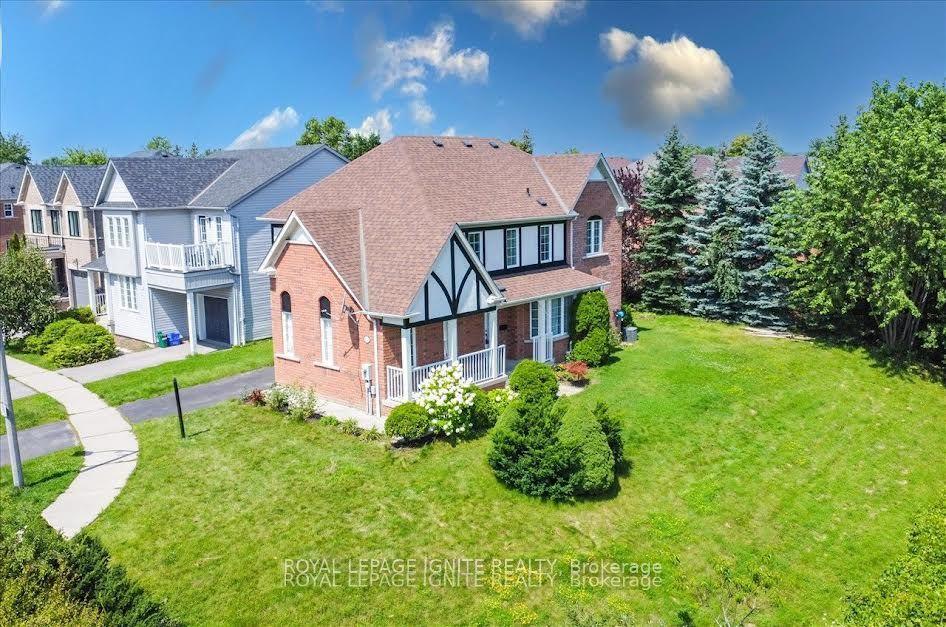 57 Armitage Crescent — photo 1