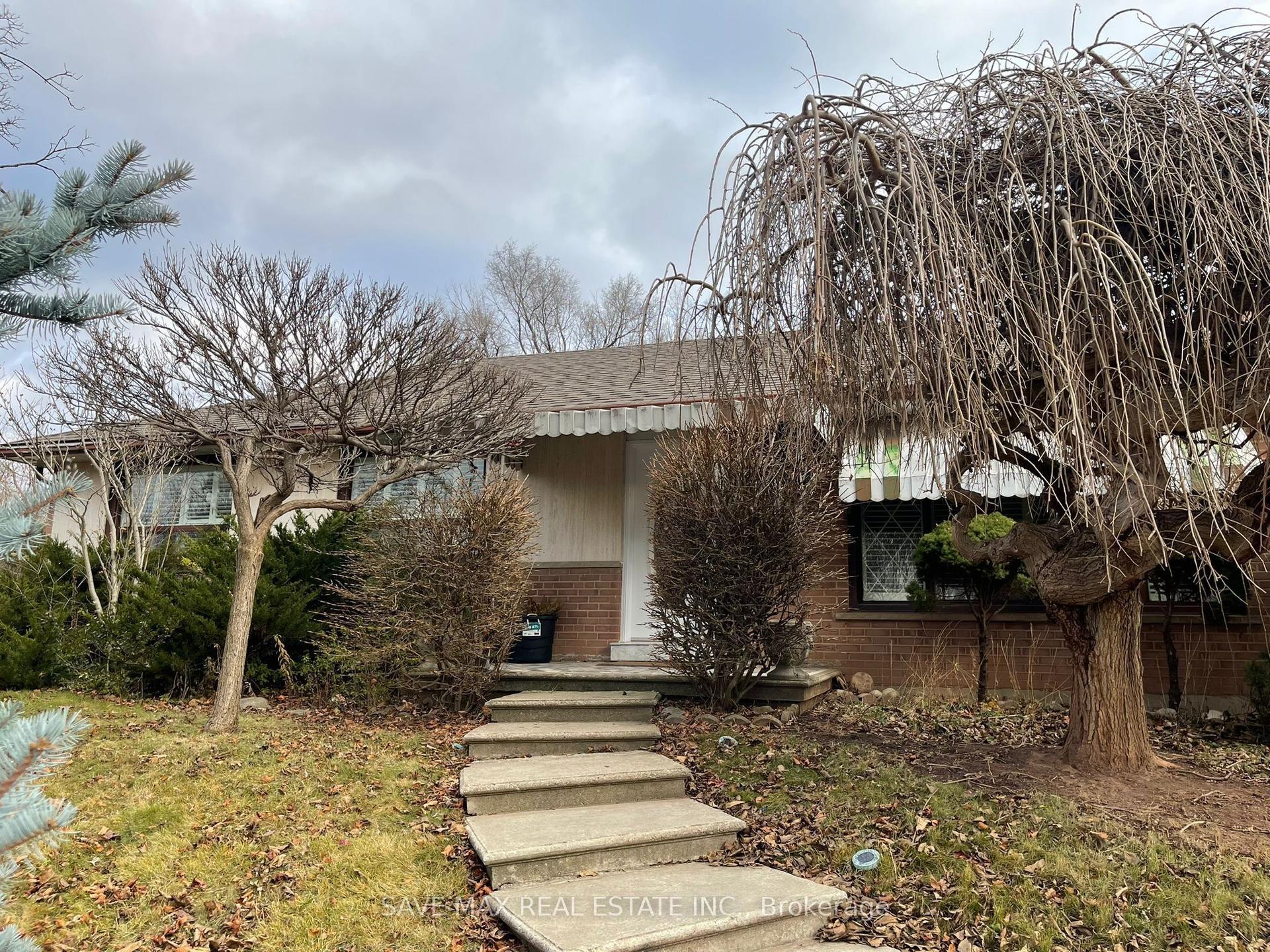 561 Weir Avenue, Oakville — Detached for lease, photo 1