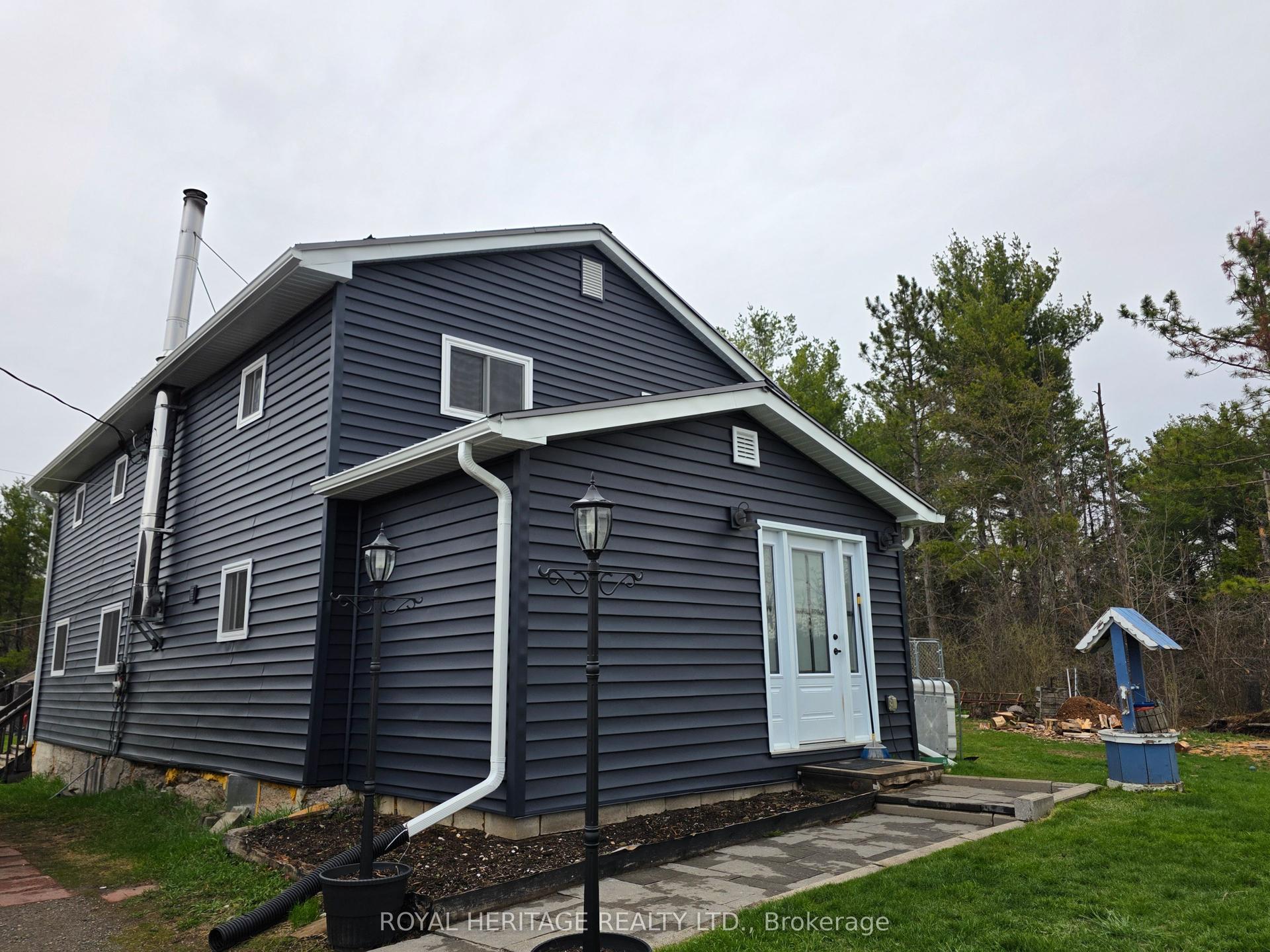 20 Lilac Lane — photo 1