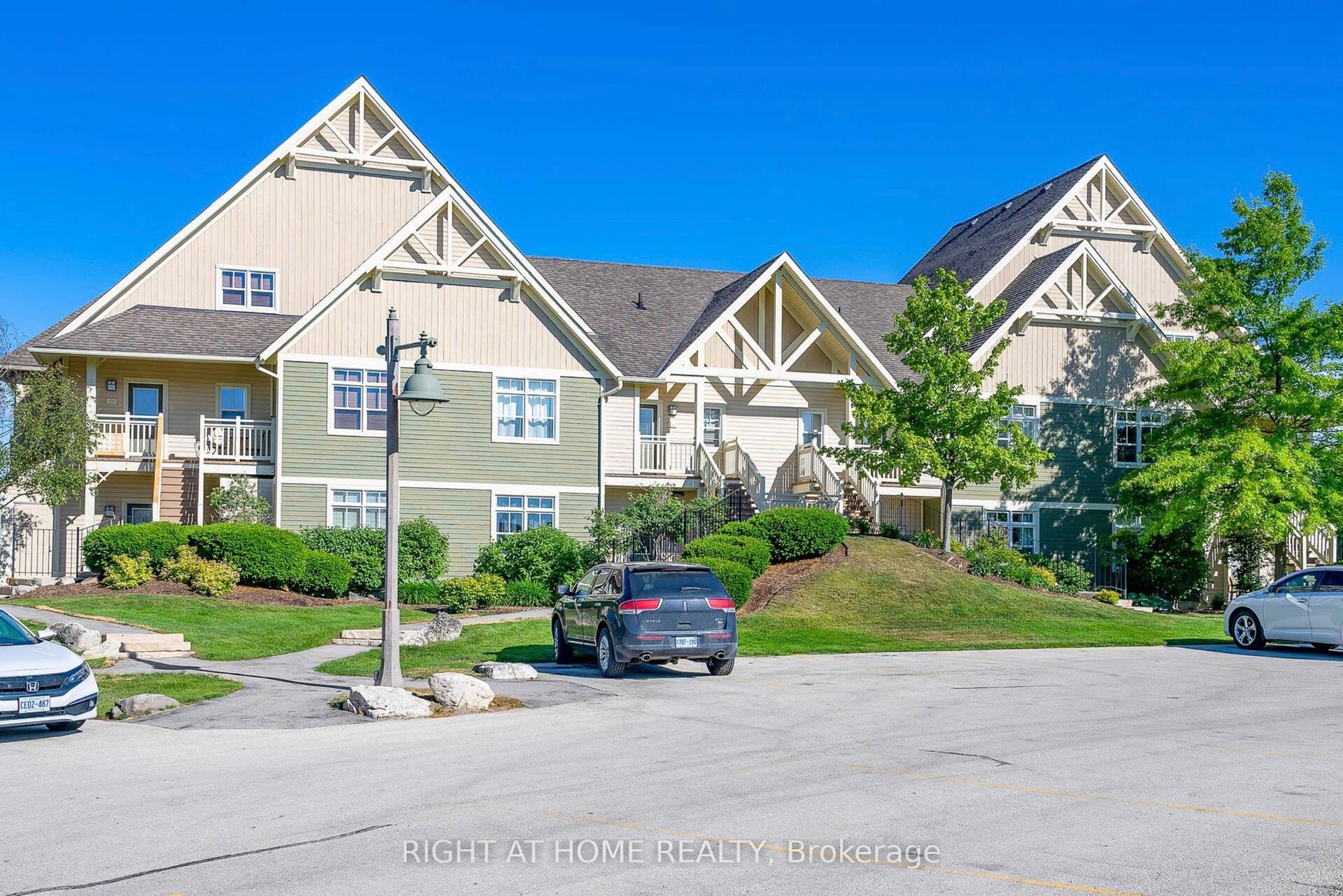 125 Fairway Court 124 #124, Blue Mountains — Condo Town for sale, photo 1