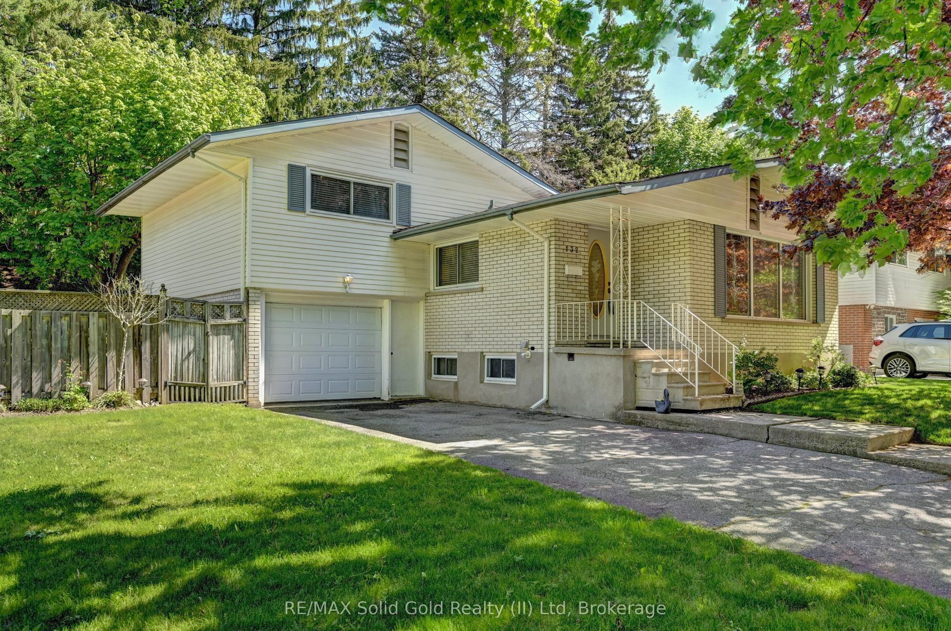 132 Forest Hill Drive — photo 1