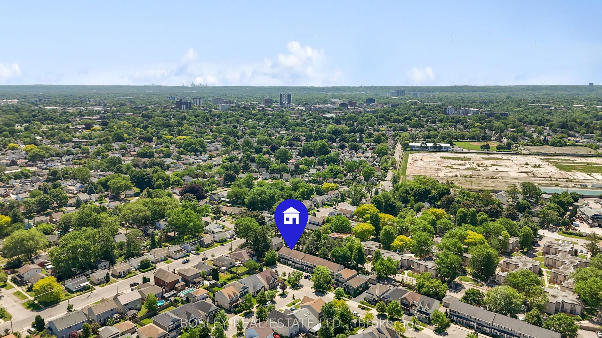 26 Chicory Crescent, St. Catharines — Condo Town for sale, photo 1