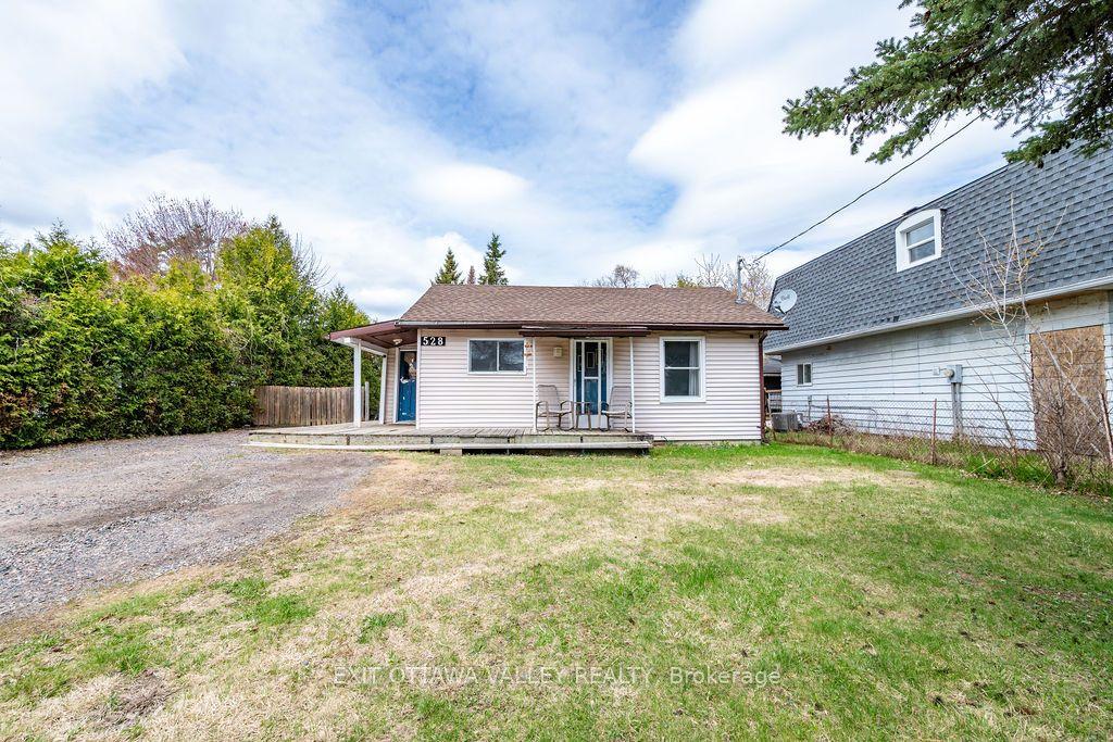 528 Almira Street — photo 1