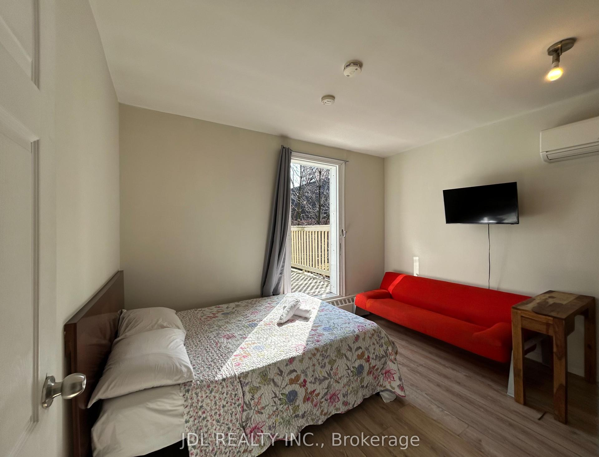3 Pembroke St Street Suite A/B #Suite A/B — photo 1
