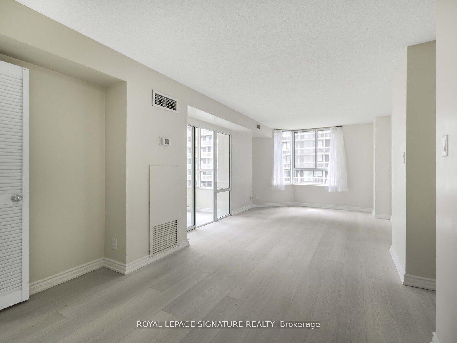 44 Gerrard Street W 1006 #1006 — photo 1