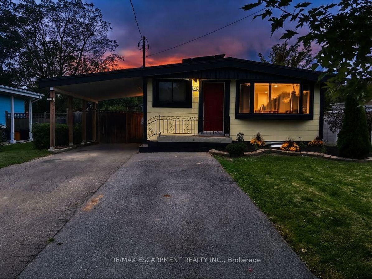 134 Deschene Avenue, Hamilton — Detached for sale, photo 1