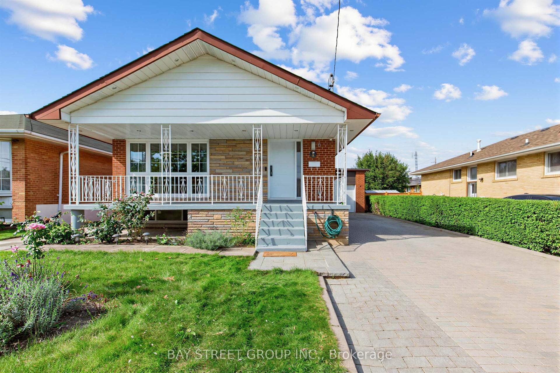 8 Amethyst Road, Toronto — Detached for sale, photo 1