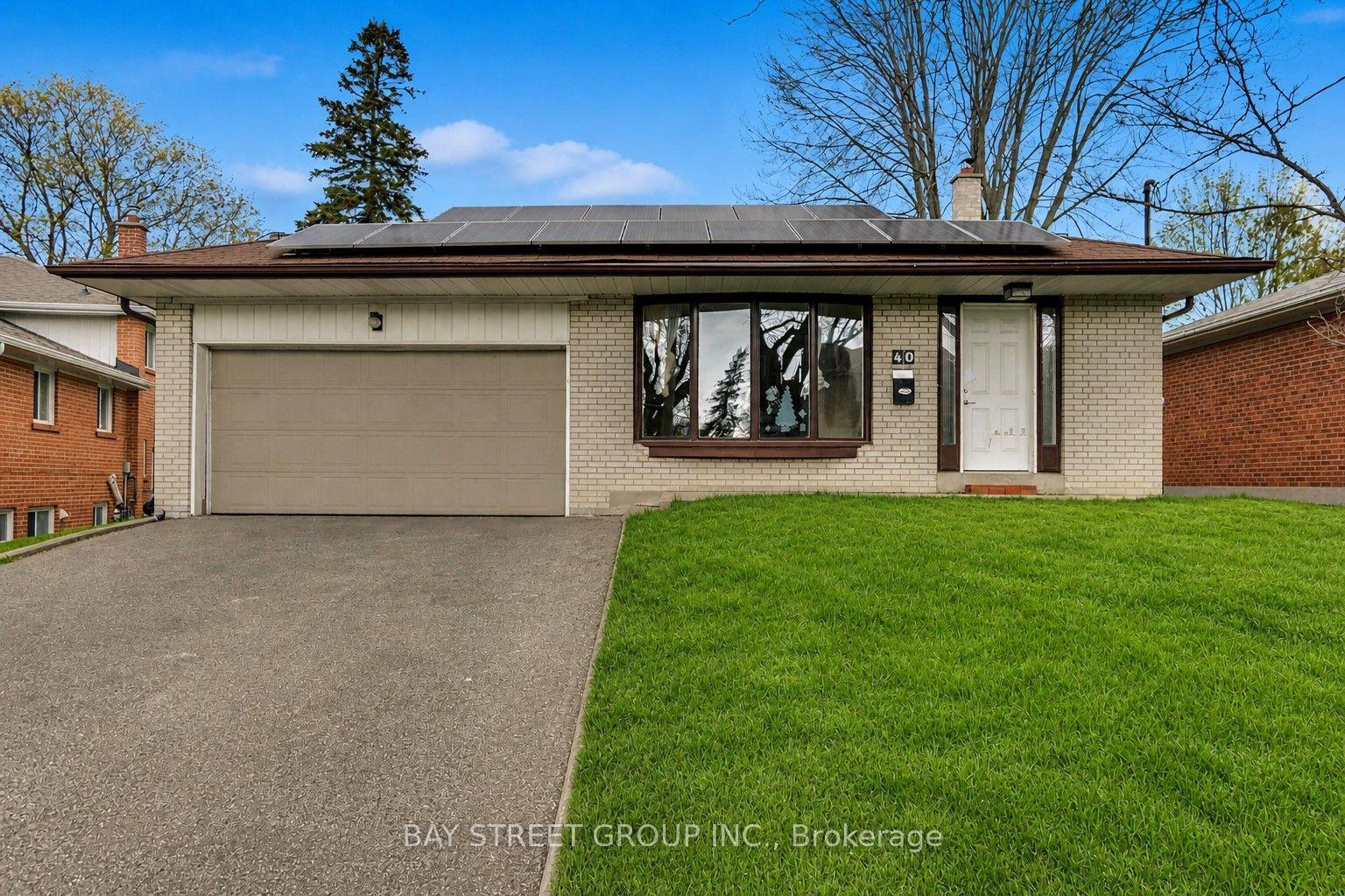 40 Bellbury Crescent Upper #Upper — photo 1