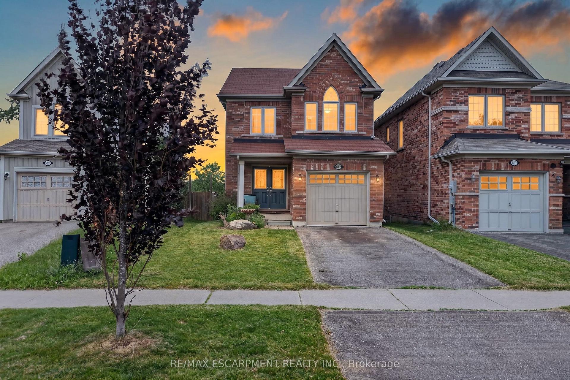 557 Baldwin Crescent — photo 1