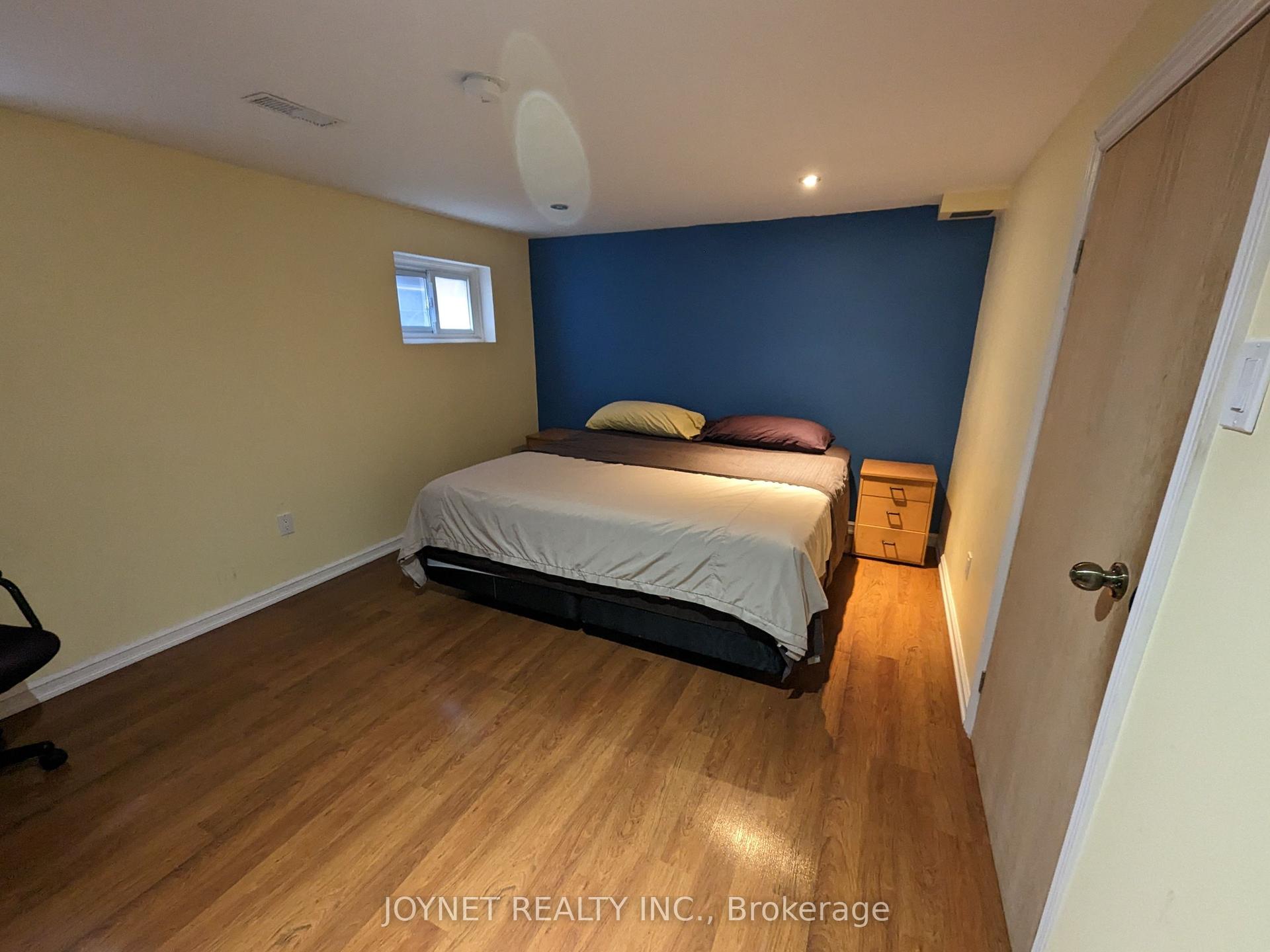 17 Firebrace Road, Toronto — Detached for lease, photo 1