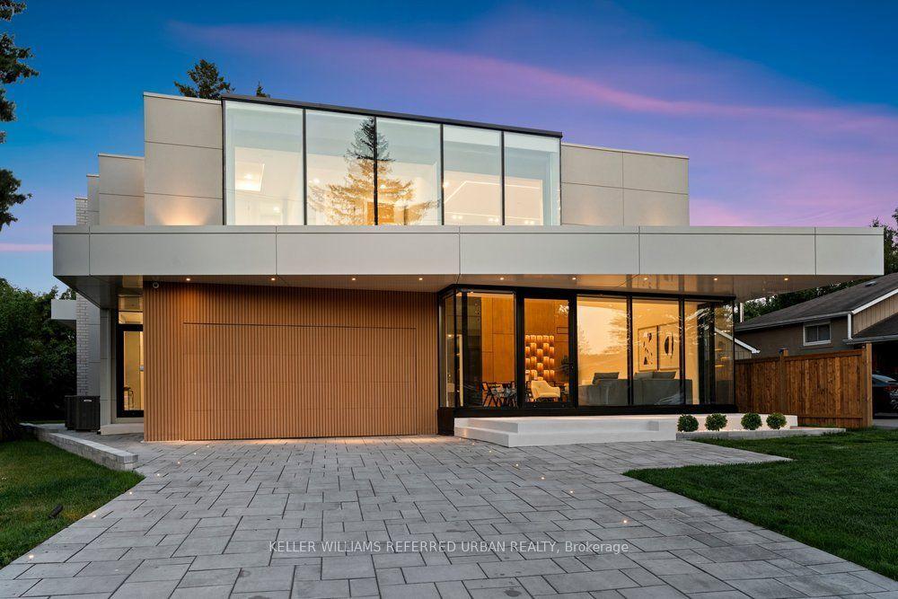 11 Knowles Crescent, Aurora — Detached for sale, photo 1