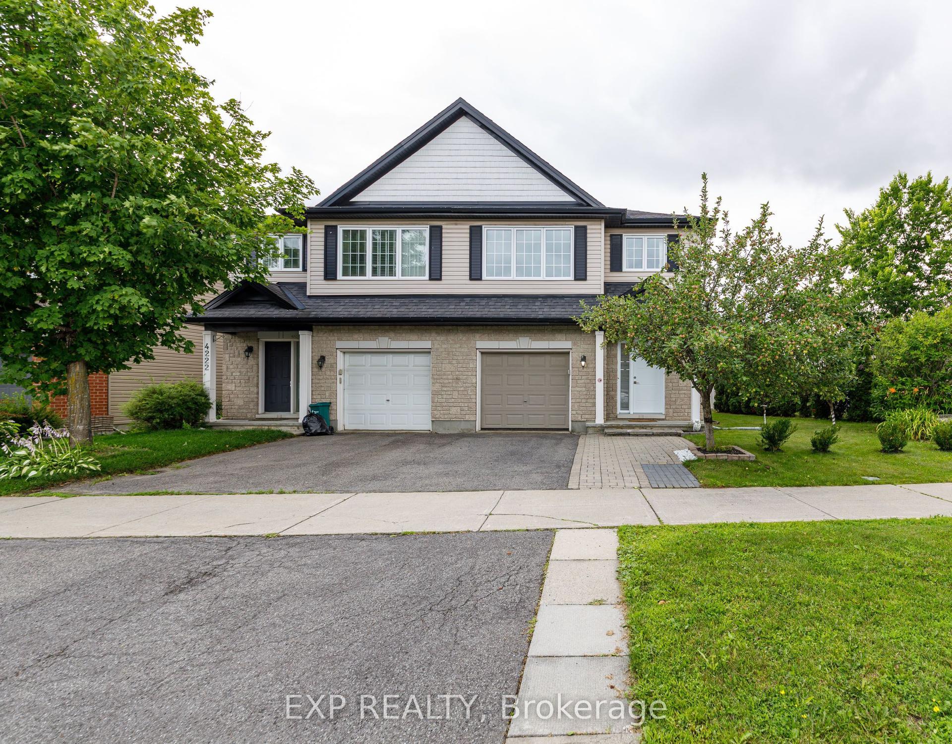 4220 Kelly Farm Drive, Blossom Park - Airport and Area — Semi-Detached for sale, photo 1