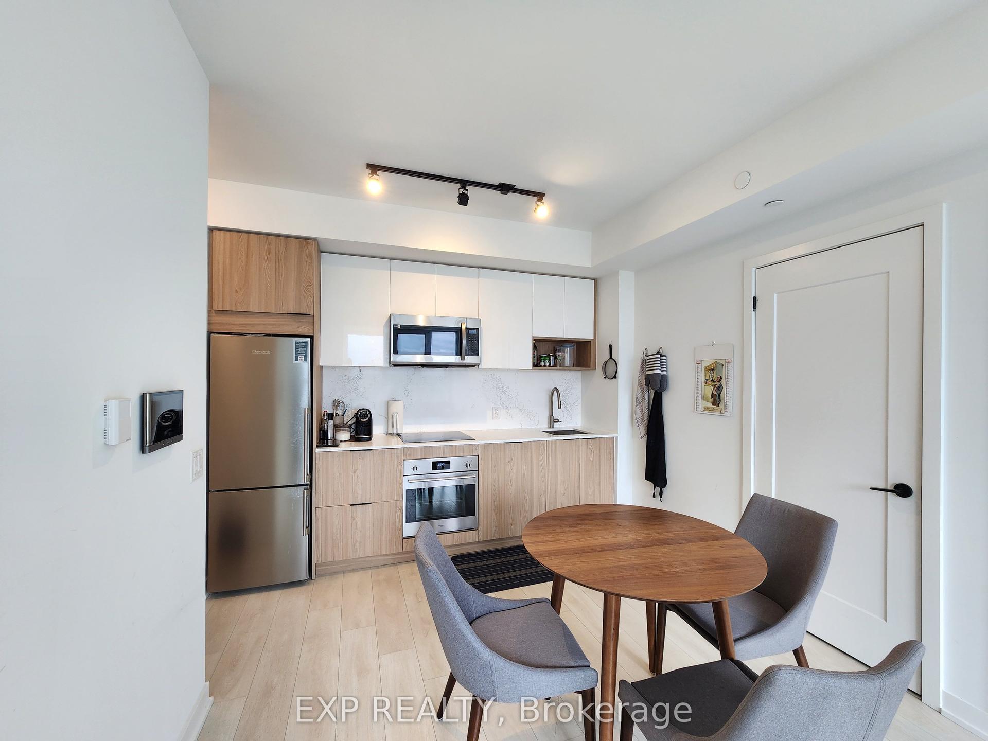 5 Defries Street 3012 #3012 — photo 1