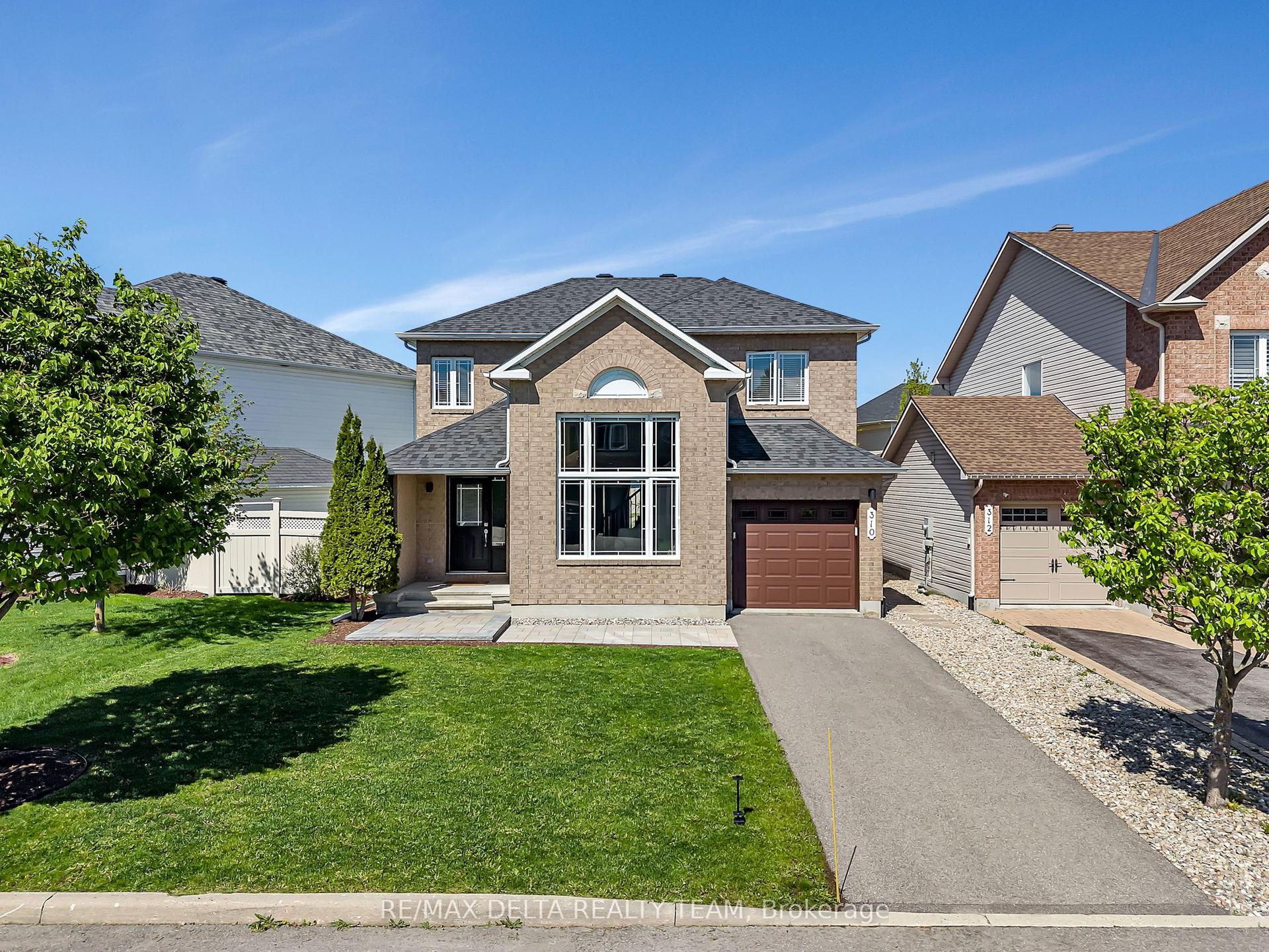 310 Sarabella Street — photo 1