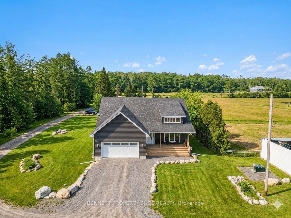 7261 Third Line Road S — photo 1