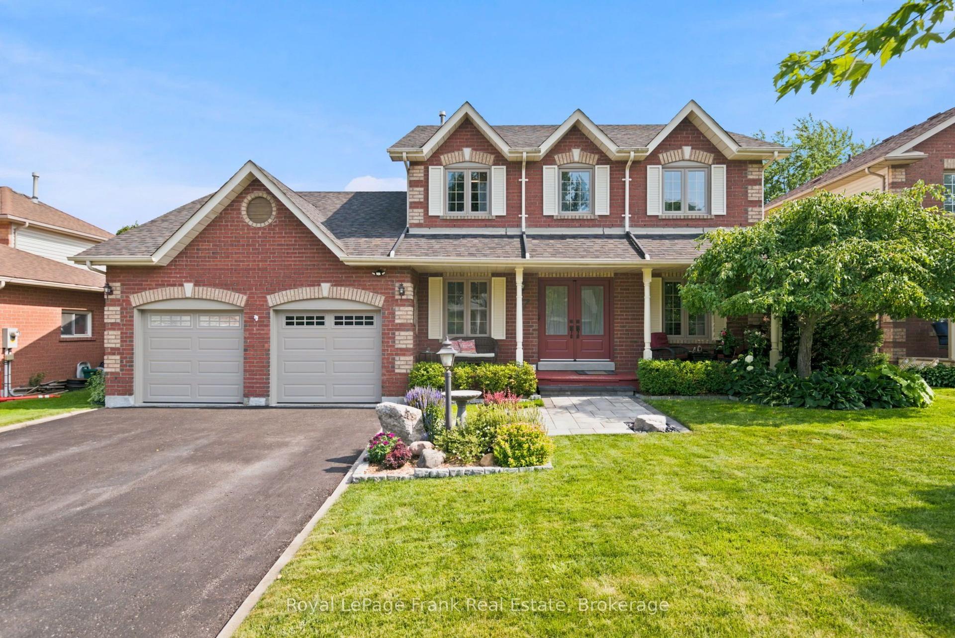 47 South Beech Street, Uxbridge — Detached for sale, photo 1