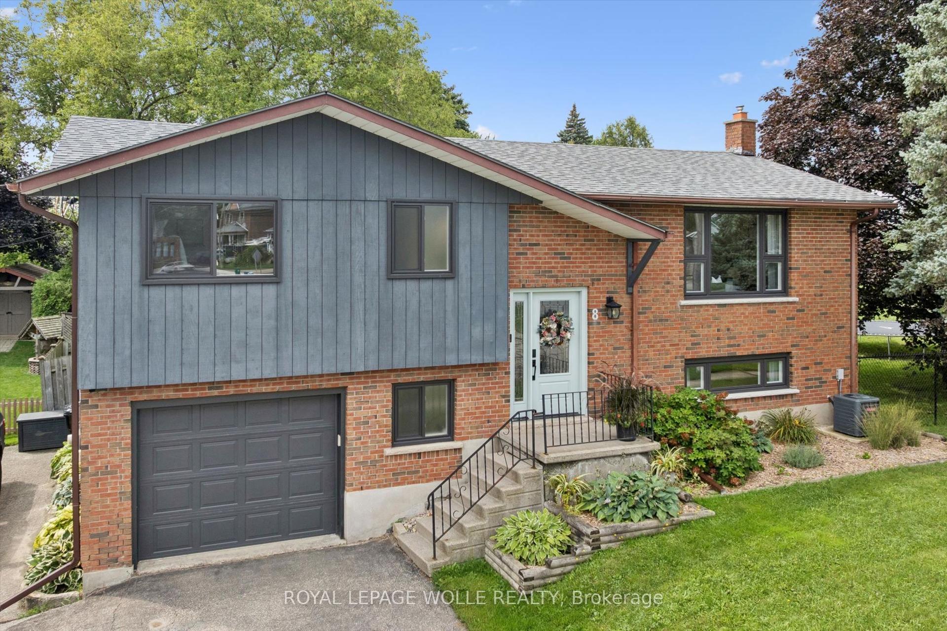 8 Christian Street, Wilmot — Detached for sale, photo 1